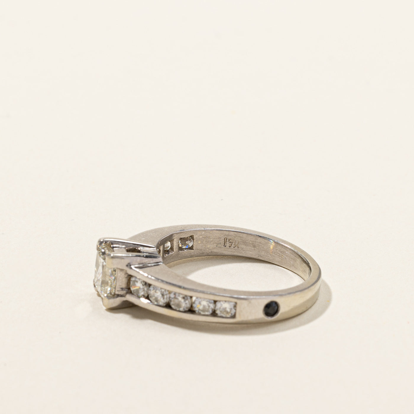 1.60ctw Solitaire Diamond Engagement Ring with Accents - VS2/SI1 Clarity, Size 8.25 - Perfect for Proposals, Anniversaries & Special Occasions