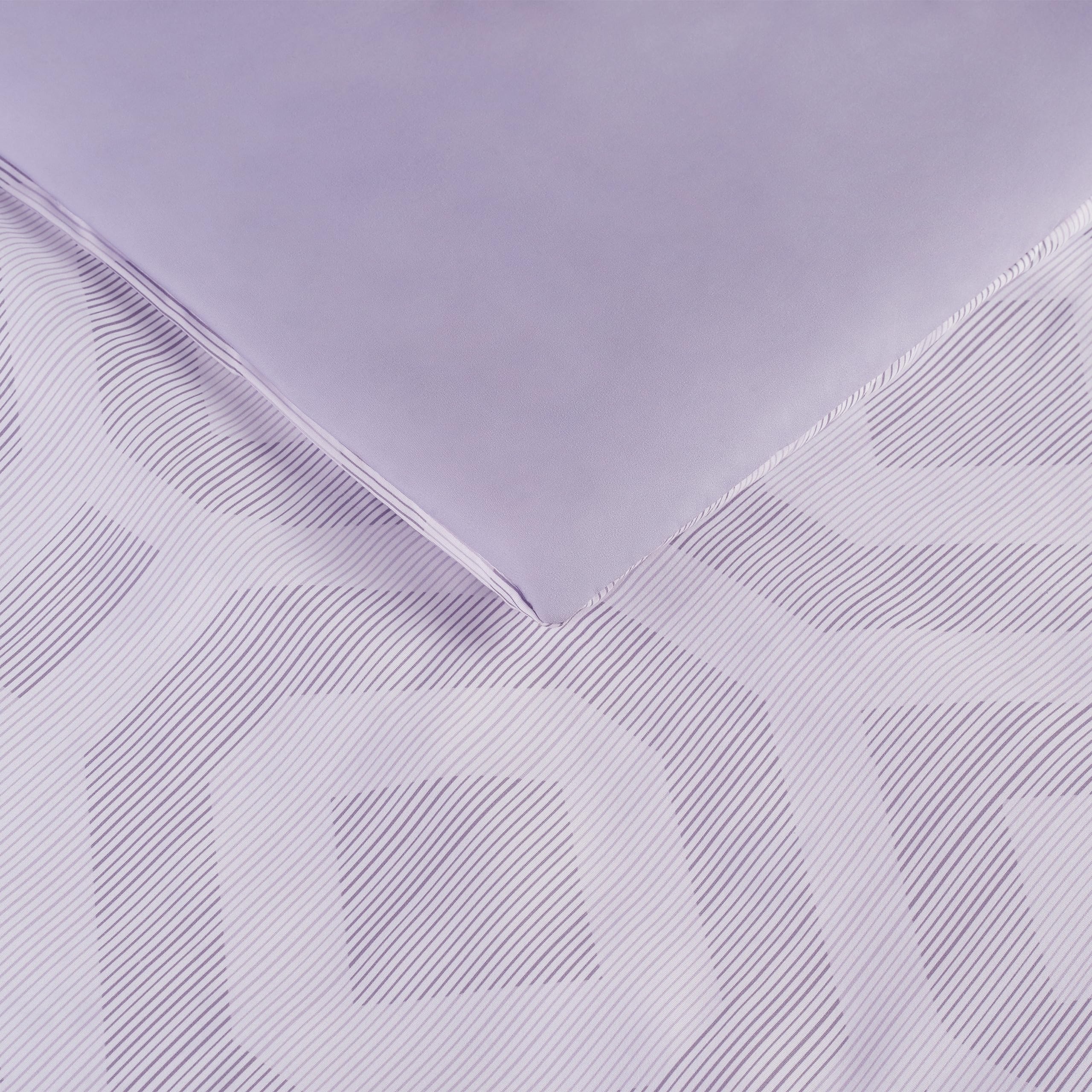 Serta Simply Clean Skyler Soft 5-Piece Geometric Bed in a Bag Complete Bedding Set - All-Season Comforter with Sheets & Pillowcases for Twin/Twin XL Beds - Lavender Floral Design | Perfect for Guest Rooms, Dorms & Cozy Bedroom Decor
