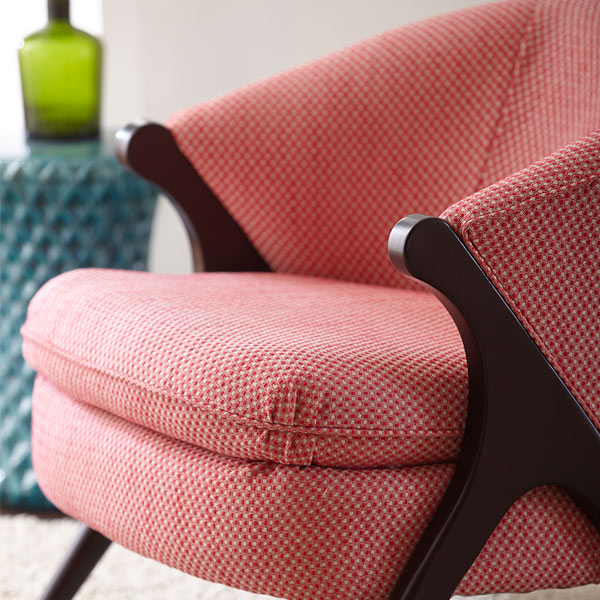 Tatiana Accent Chair - Modern Upholstered Lounge Chair with Wooden Legs for Living Room, Bedroom & Office Decor | Comfortable Reading Chair with Soft Cushions | Perfect for Home, Apartment or Workspace