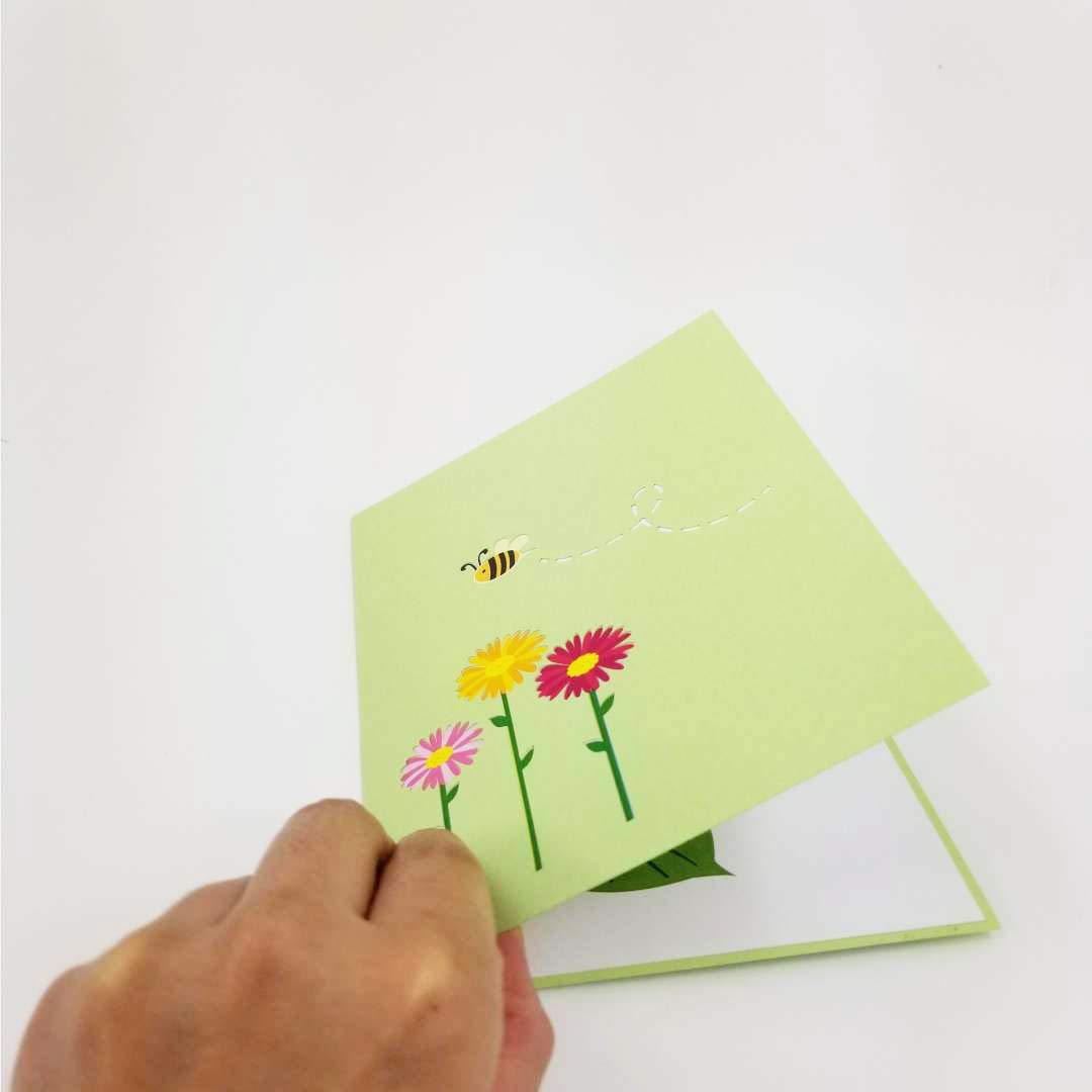 3D Bee Pop Up Greeting Card - Birthday Card, Just Because Card, Mother's Day Card for Kids, Children, Son & Daughter | Perfect for Birthday Wishes, Surprise Messages & Special Occasions