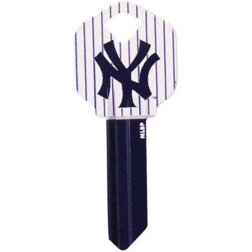 New York Yankees Navy Blue House Key - MLB Team Logo Keychain for Yankees Fans - Perfect for Home, Office, and Car Keys