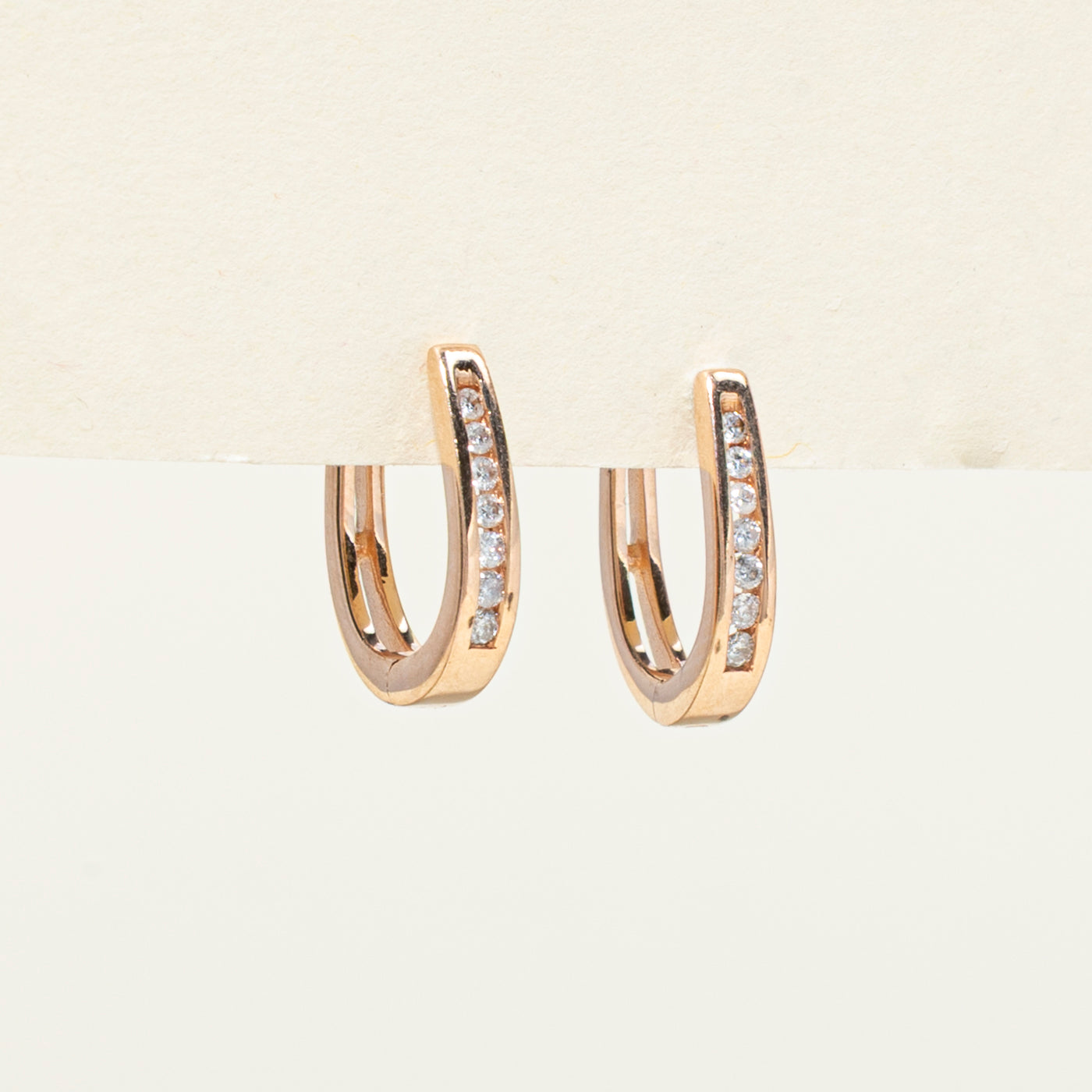 10K Gold Diamond Huggie Hoop Earrings for Women - 0.14ctw Total Weight - Perfect for Everyday Wear, Date Nights & Special Occasions