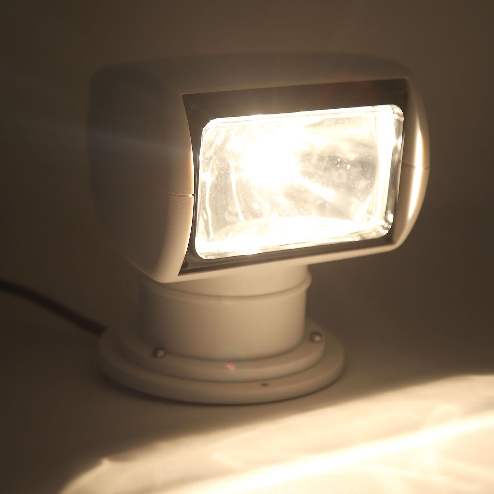 360° Rotating IP67 Waterproof Marine Spotlight - Halogen Searchlight with Remote Control for Yachts & Fishing Boats (12V) | Oxidation Resistant, Omnidirectional Lighting | Perfect for Night Navigation, Offshore Fishing & Emergency Situations