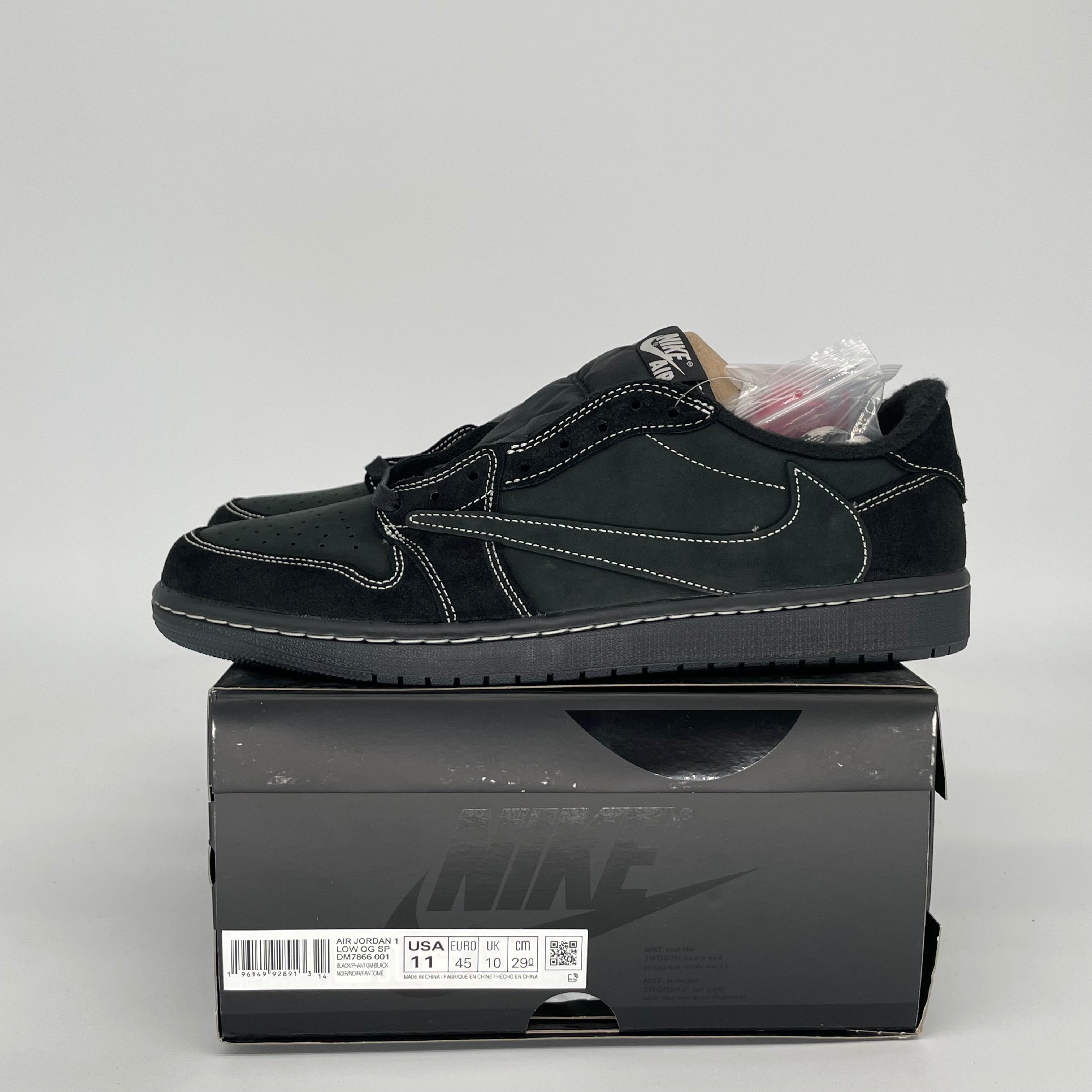 Air Jordan 1 Low Travis Scott Phantom Sneakers - Men's Size 11 (DDM7866-001) | Limited Edition Basketball Shoes for Streetwear & Casual Outfits