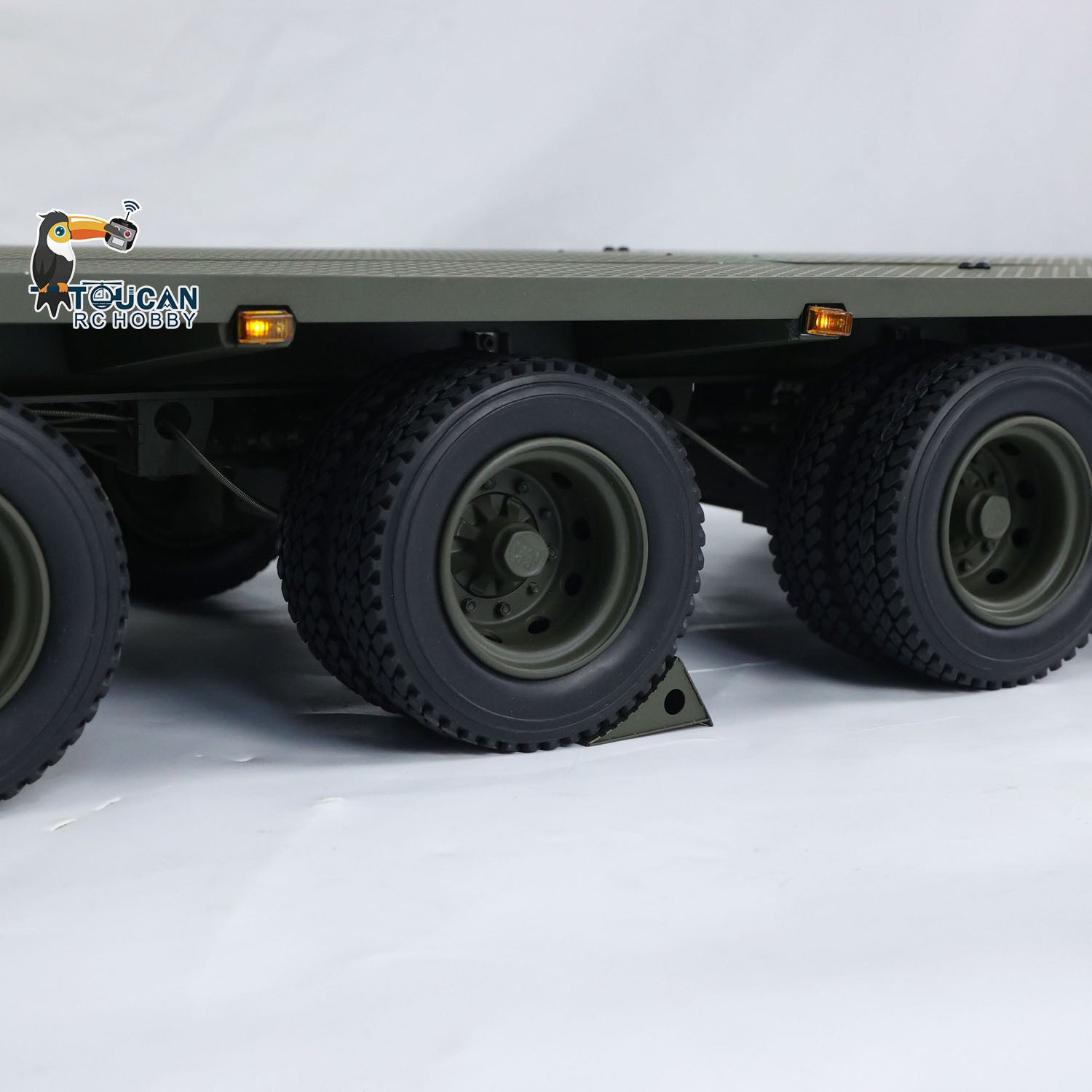 1/14 Scale Metal RC Hydraulic Semi Trailer - 6 Axle Servo Controlled Simulation for Elefant FAUN SLT 56 Tank Transporter | Realistic Model Vehicle for Collectors & Hobbyists | Perfect for Military Displays, RC Shows & Scale Modeling Projects