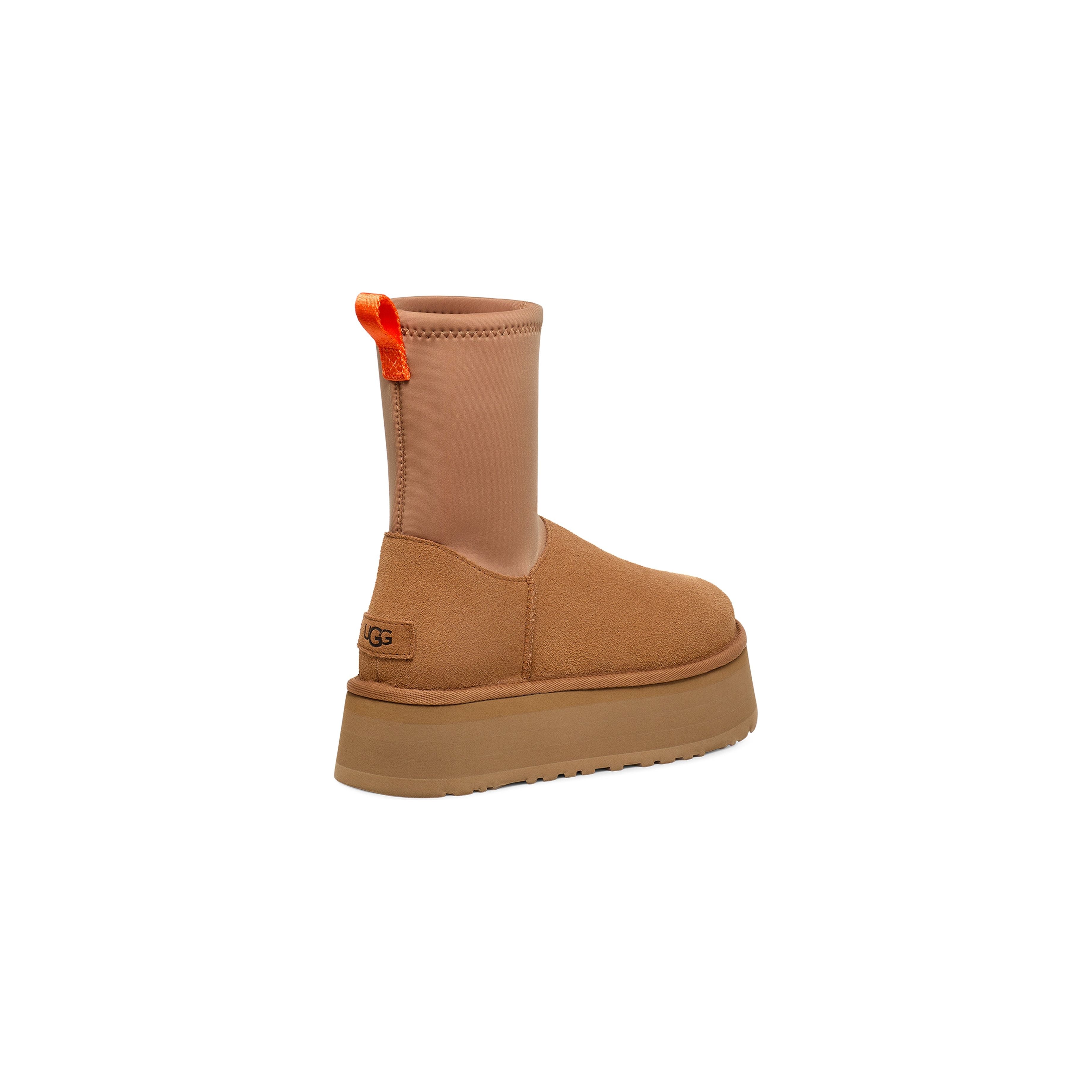 UGG Women's Classic Dipper Boots in Chestnut - Warm Winter Shearling Boots for Women | Perfect for Snow, Cold Weather & Casual Outfits