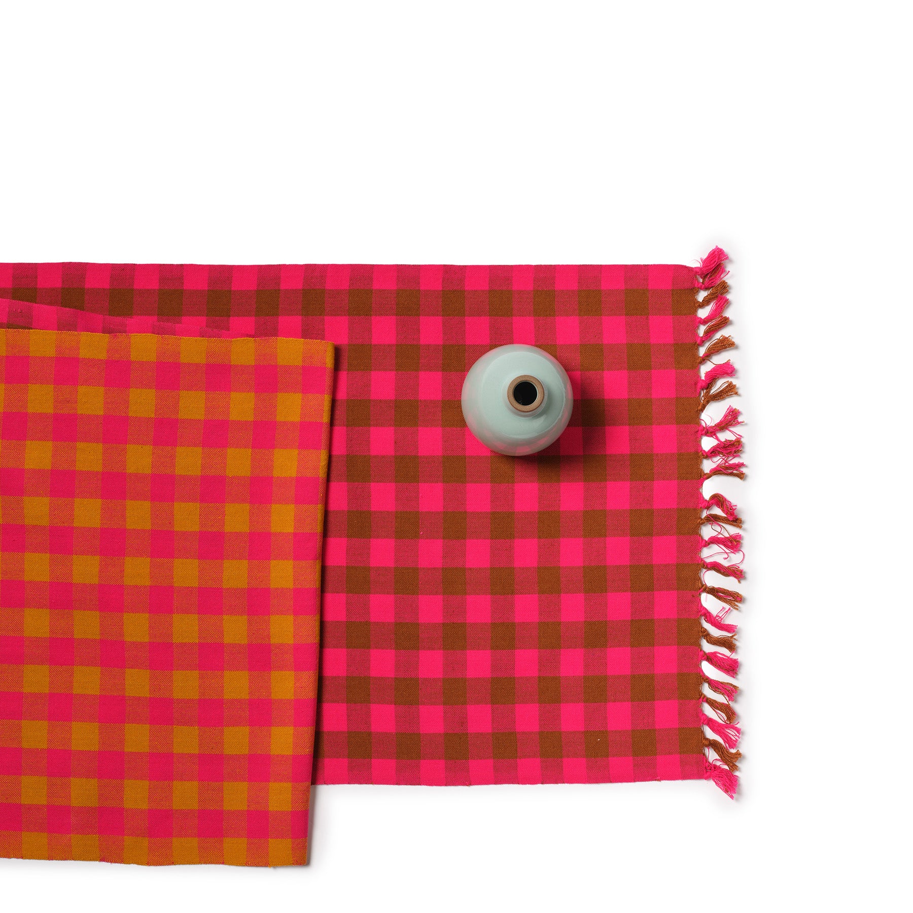 Stylish Pink Big Gingham Table Runner - Perfect for Dining Room Decor, Kitchen Table Setting & Party Table Centerpiece