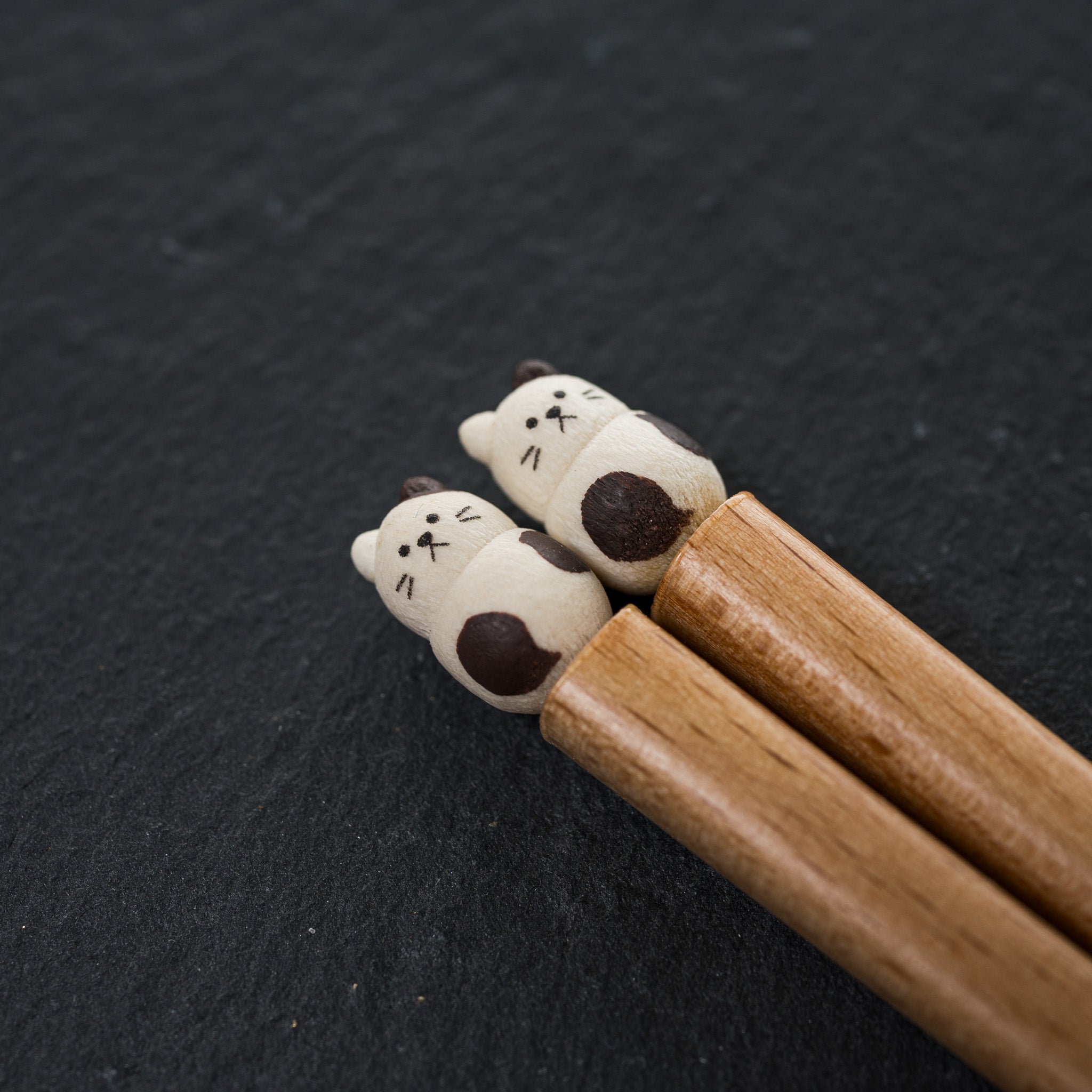 Handmade Animal Design Single Pair Chopsticks - 19.5cm (7.7in) - 4 Cute Animal Styles - Perfect for Asian Cuisine, Sushi, Ramen & Home Dining