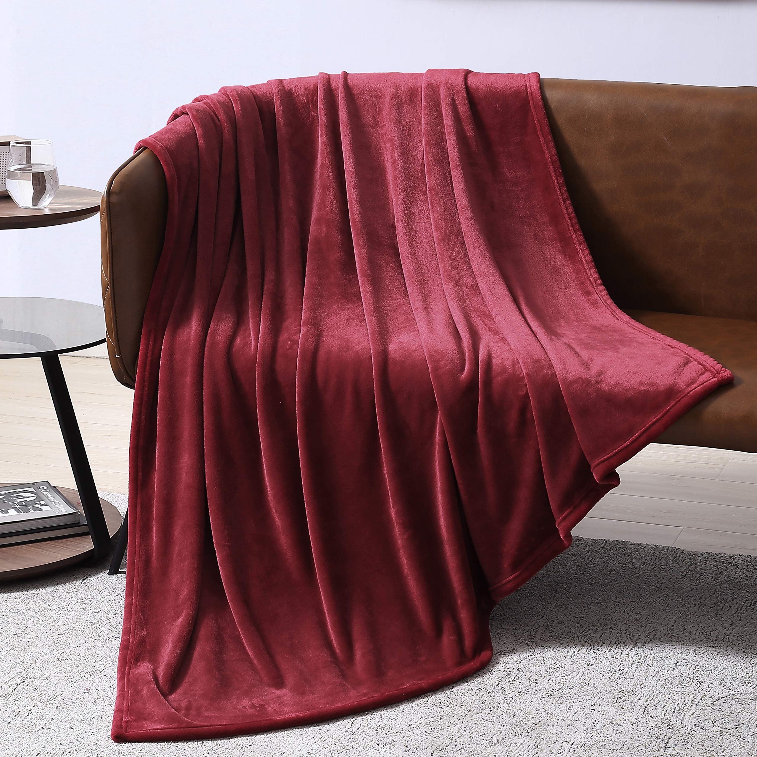 EXQ Home Soft Fleece Throw Blanket - Cozy Microfiber Flannel Blanket for Couch, Bed & Sofa - Warm Fuzzy Blanket for Adults & Kids - Perfect for Winter Nights, Movie Time & Family Snuggles