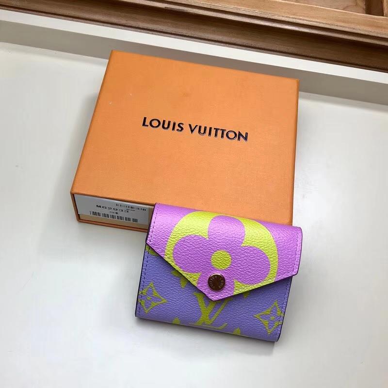LV Monogram Canvas Zoé Wallet in Pink/Lila - Compact & Stylish for Summer 2019 Collection | Perfect for Everyday Use, Travel & Gift Giving