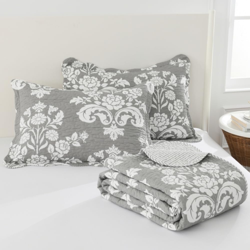 3-Piece King Size Quilt Set - 100% Soft Cotton Reversible Comforter with Gray Floral Pattern, Lightweight All-Season Bedding for Master Bedroom, Guest Room & Vacation Homes