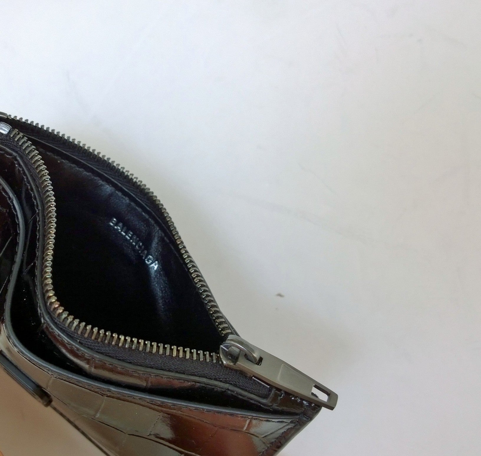 Balenciaga Black Patent Leather Card Holder with B Logo & Crocodile Embossed Design - Slim Wallet for Credit Cards, Cash & Coins | Perfect for Everyday Use, Travel & Business
