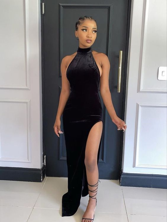 Elegant Black Velvet Sheath Long Prom Dress for Women - Formal Evening Gown for Parties, Homecoming & Special Occasions | Style J2641