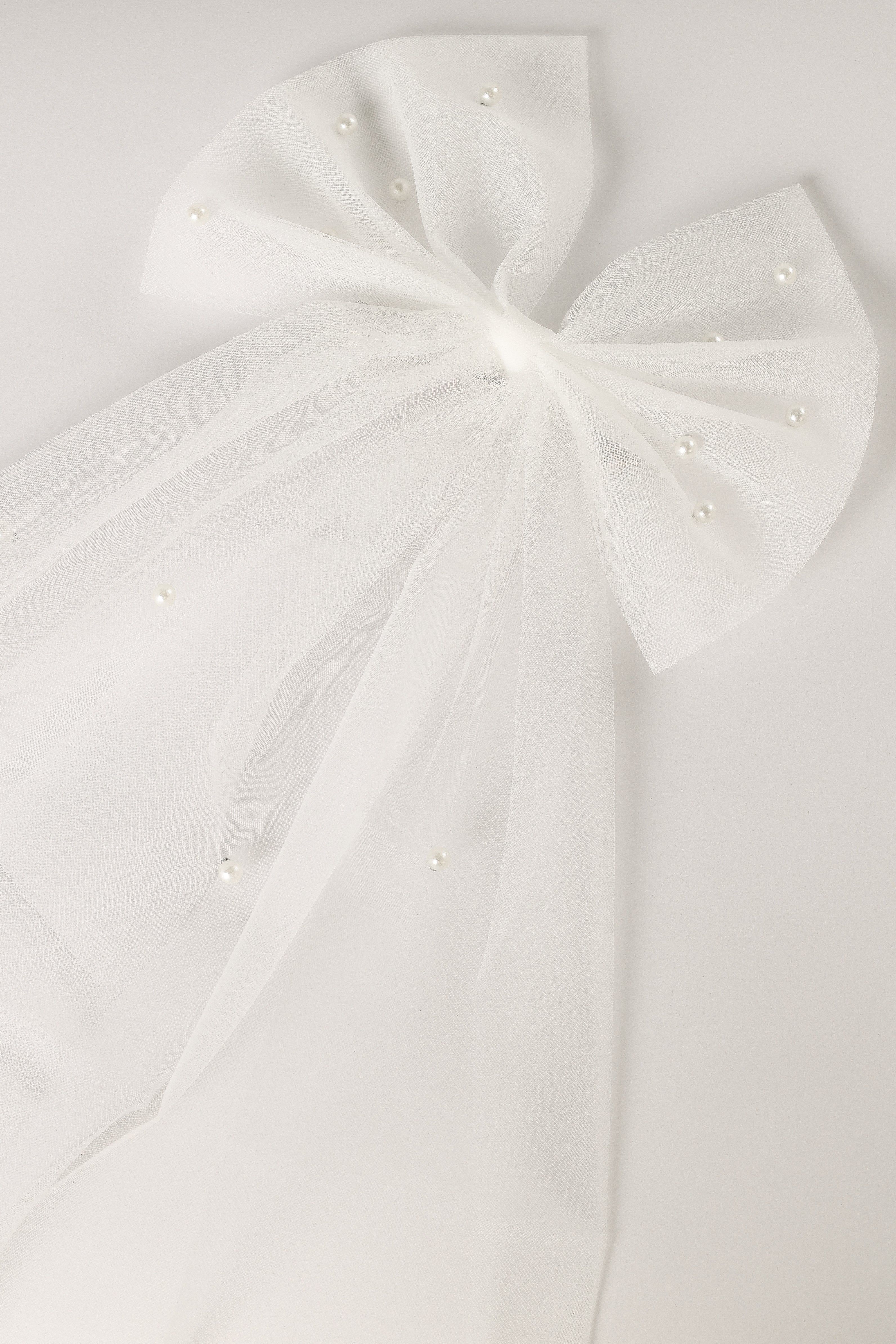 Elegant White Cora Hair Bow for Women & Girls - Perfect for Weddings, Parties & Everyday Fashion Accessories