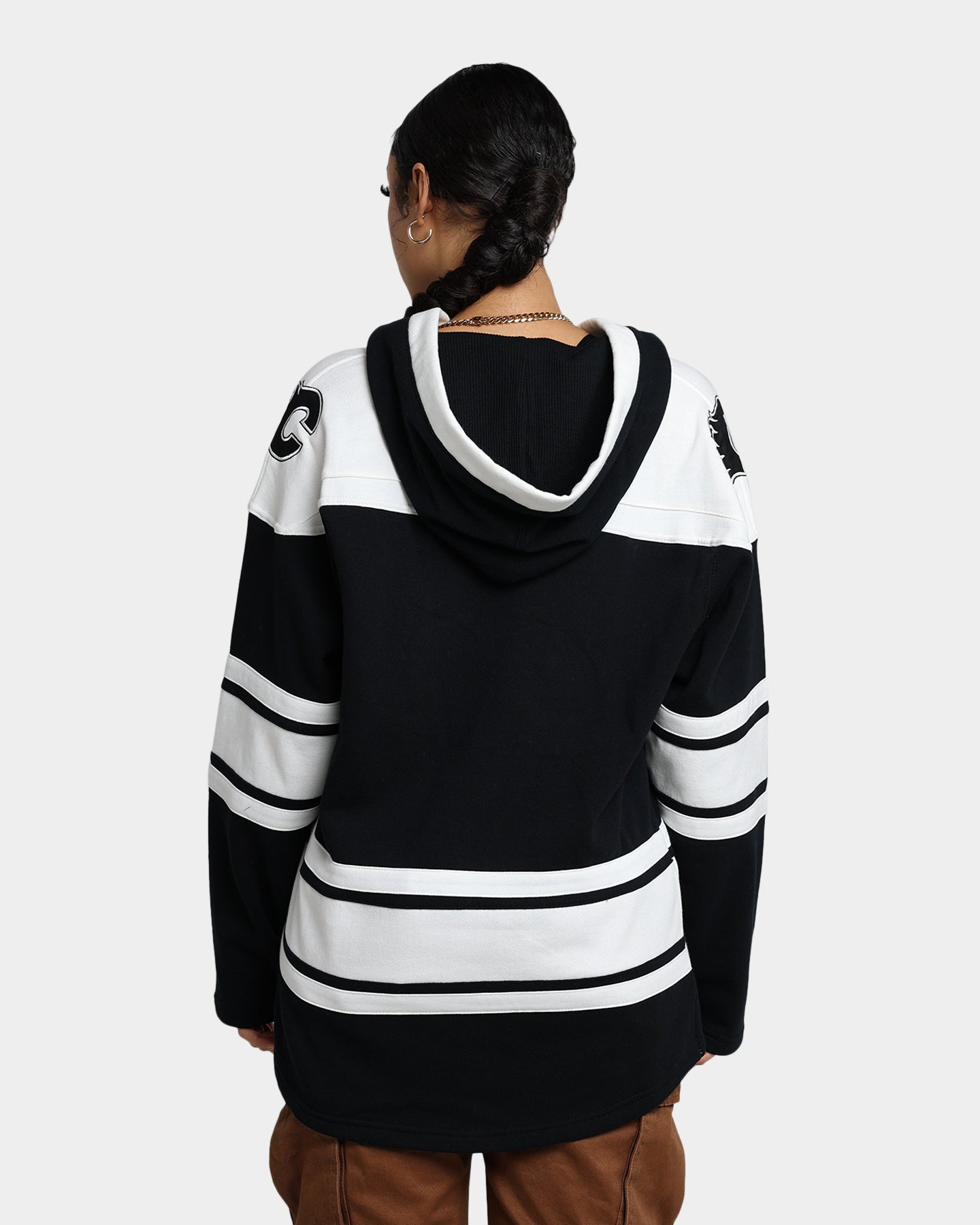 47 Brand Calgary Flames Superior Lacer Hoodie - Jet Black NHL Hockey Fan Apparel for Men & Women - Perfect for Game Day, Tailgating & Cold Weather