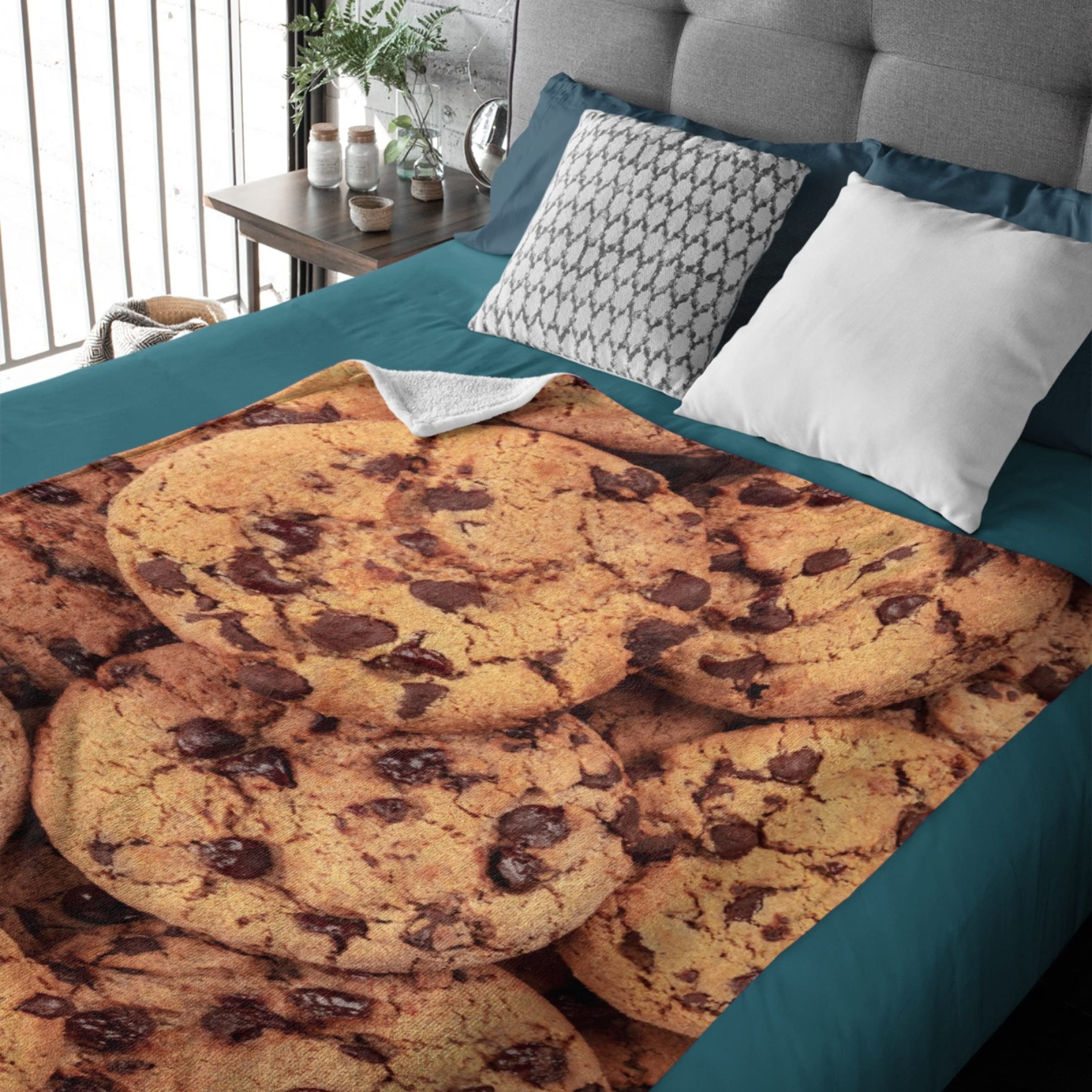 Darani Chocolate Cookie Cozy Flannel Throw Blanket - Super Soft, Warm & Lightweight (120x90 Inches) - Extra Large Family Bed Blanket for Couch, Sofa & Winter Nights