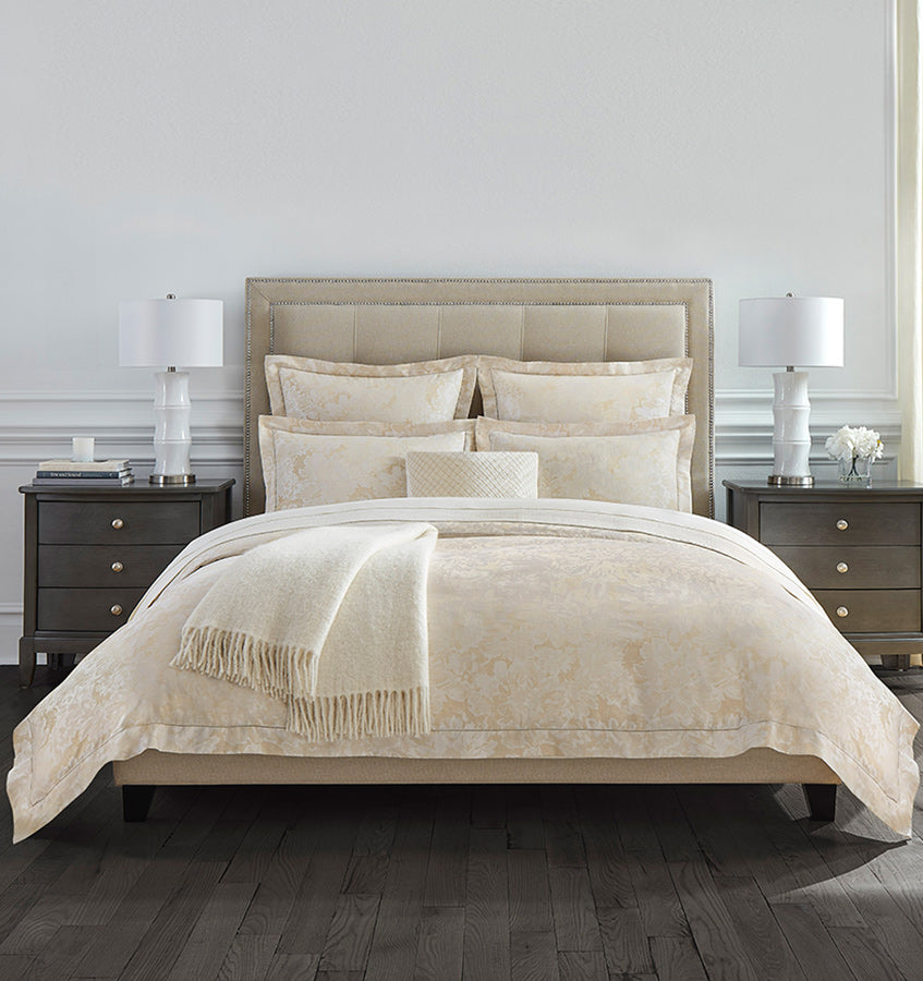 Luxury Petalo Duvet Cover Set - Soft & Breathable Bedding for All Seasons - Perfect for Master Bedroom, Guest Room & Hotel Decor