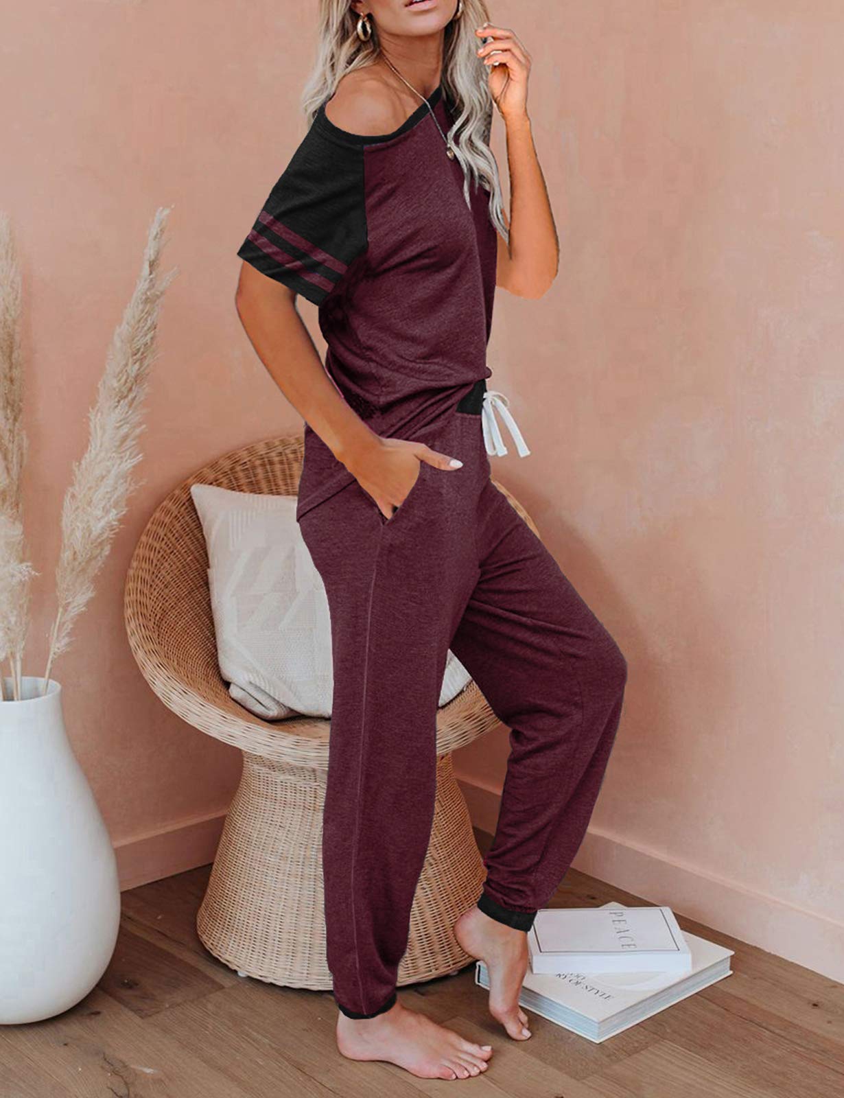 Women's 2-Piece Lounge Set - Short Sleeve Jogger Outfit for Home & Travel