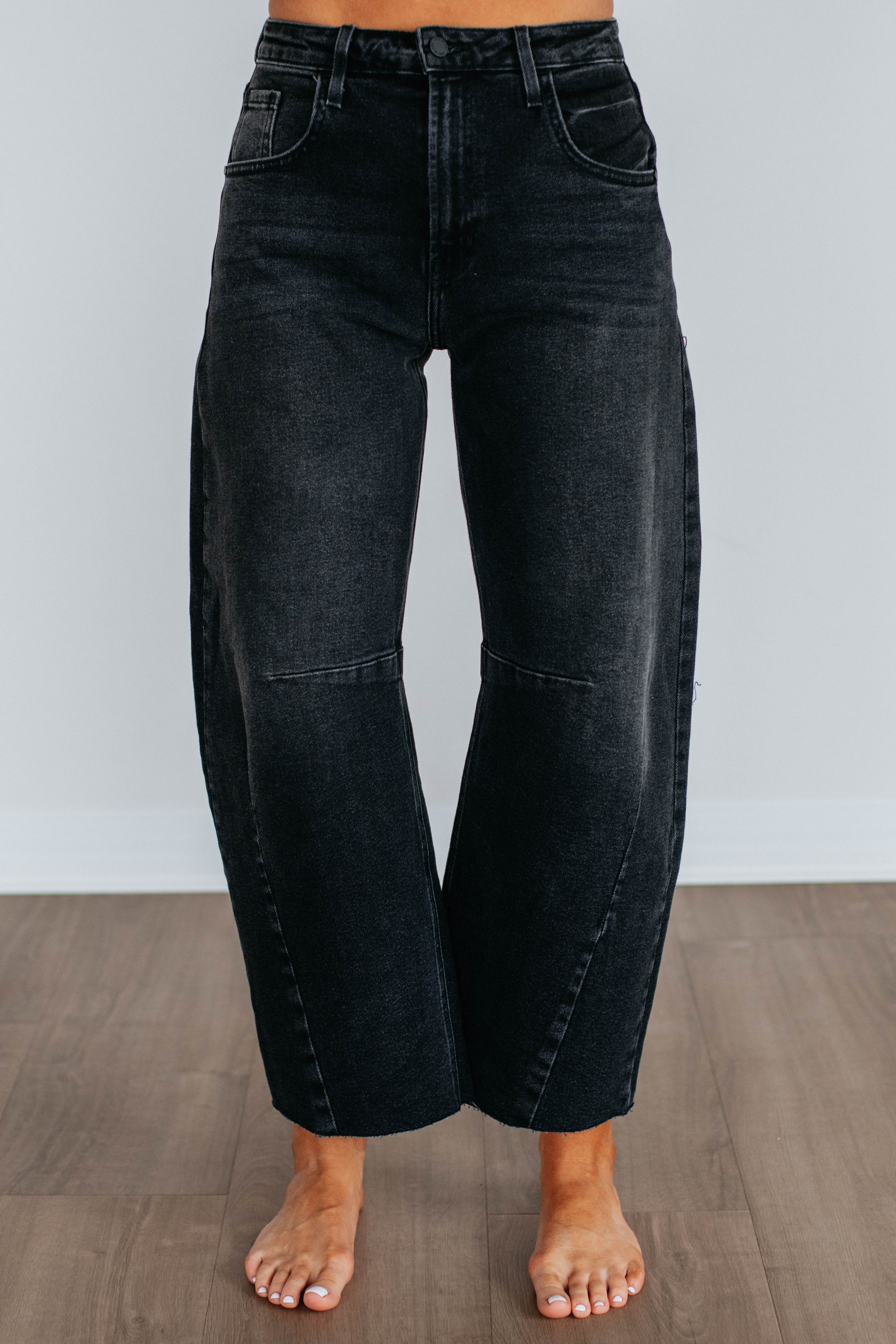 Beatrix JBD Vintage Black High Waist Jeans for Women - Retro Distressed Denim Pants - Perfect for Casual Outfits & Streetwear Fashion