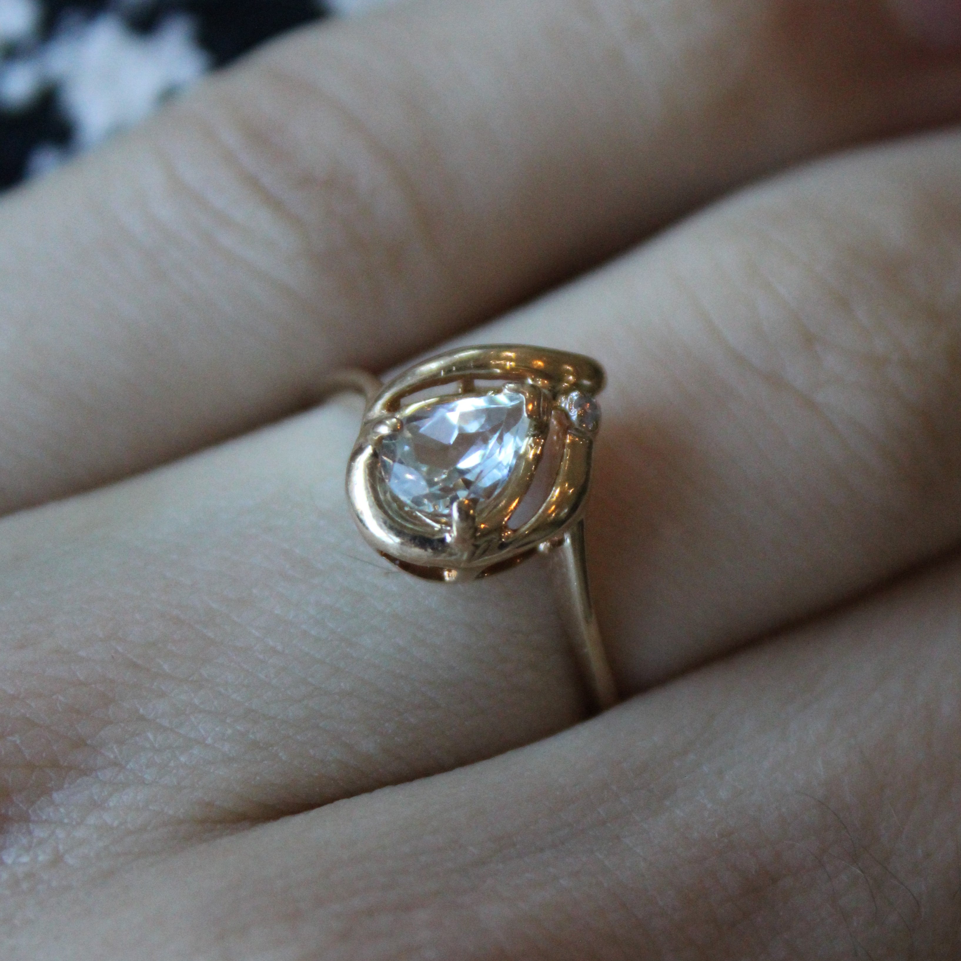 0.70ct Synthetic Aquamarine & 0.01ct Diamond Ring - Size 8.5 - Elegant Birthstone Jewelry for Women - Perfect for Engagement, Anniversary & Special Occasion Gifts