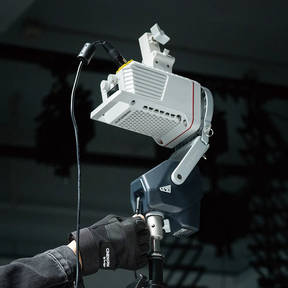 Ulanzi FALCAM Move LightGo Remote Control LED Lighting System with Bowens Mount - Portable Studio Light for Photography & Video Shooting - Perfect for YouTube, TikTok & Live Streaming