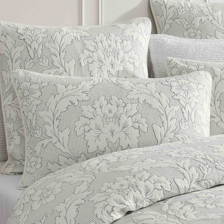 Luxury Fleur Ink Quilt Cover Set - Premium Bedding Collection for Master Bedroom & Guest Room - Soft Floral Pattern Duvet Cover with Pillowcases - Perfect for Home Decor & Hotel Style Bedding