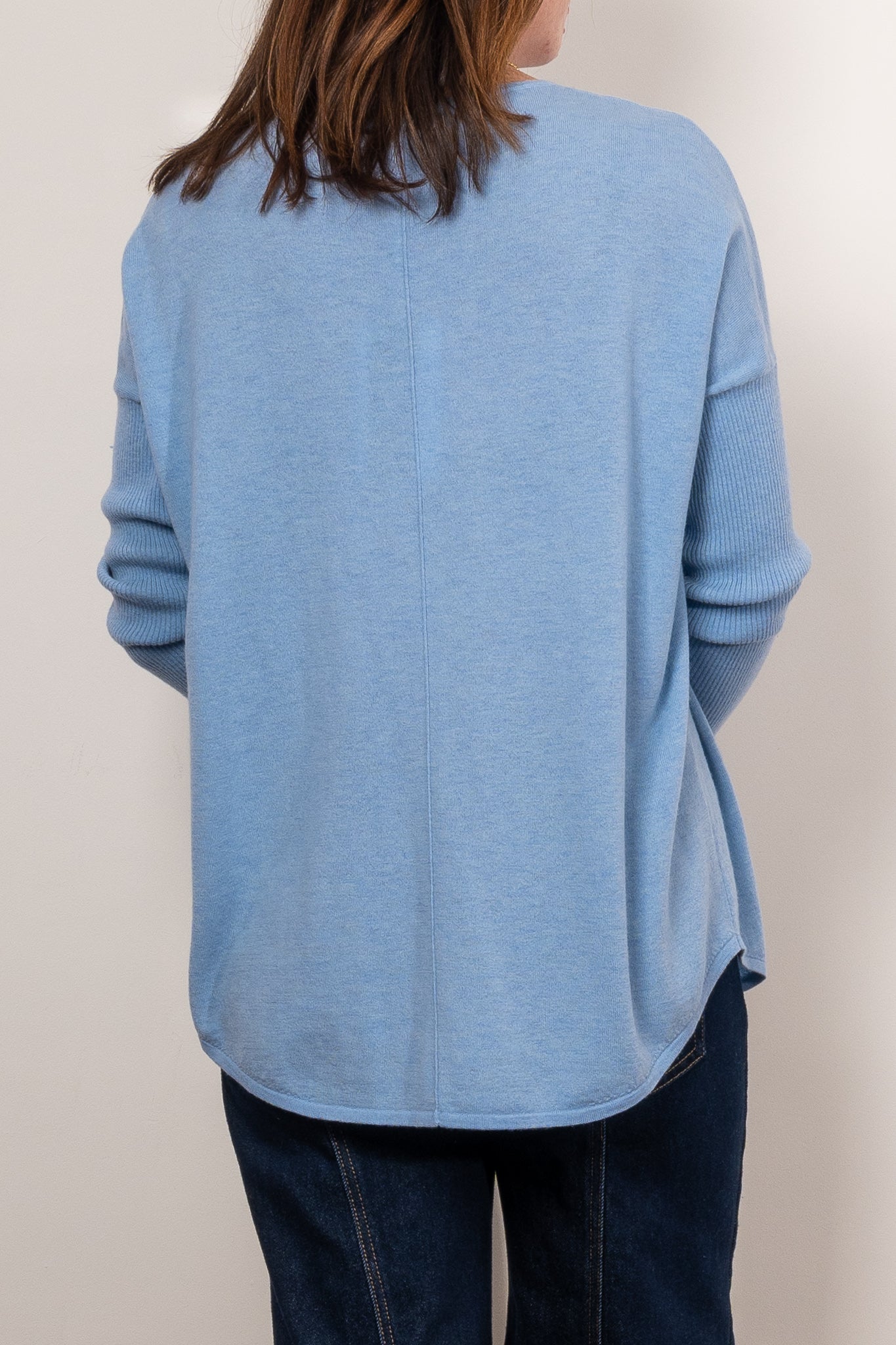 Bridge & Lord Queen Curved Crew Pullover Sweater - Women's Casual Knit Top for Fall & Winter | Perfect for Office, Date Night & Weekend Outings