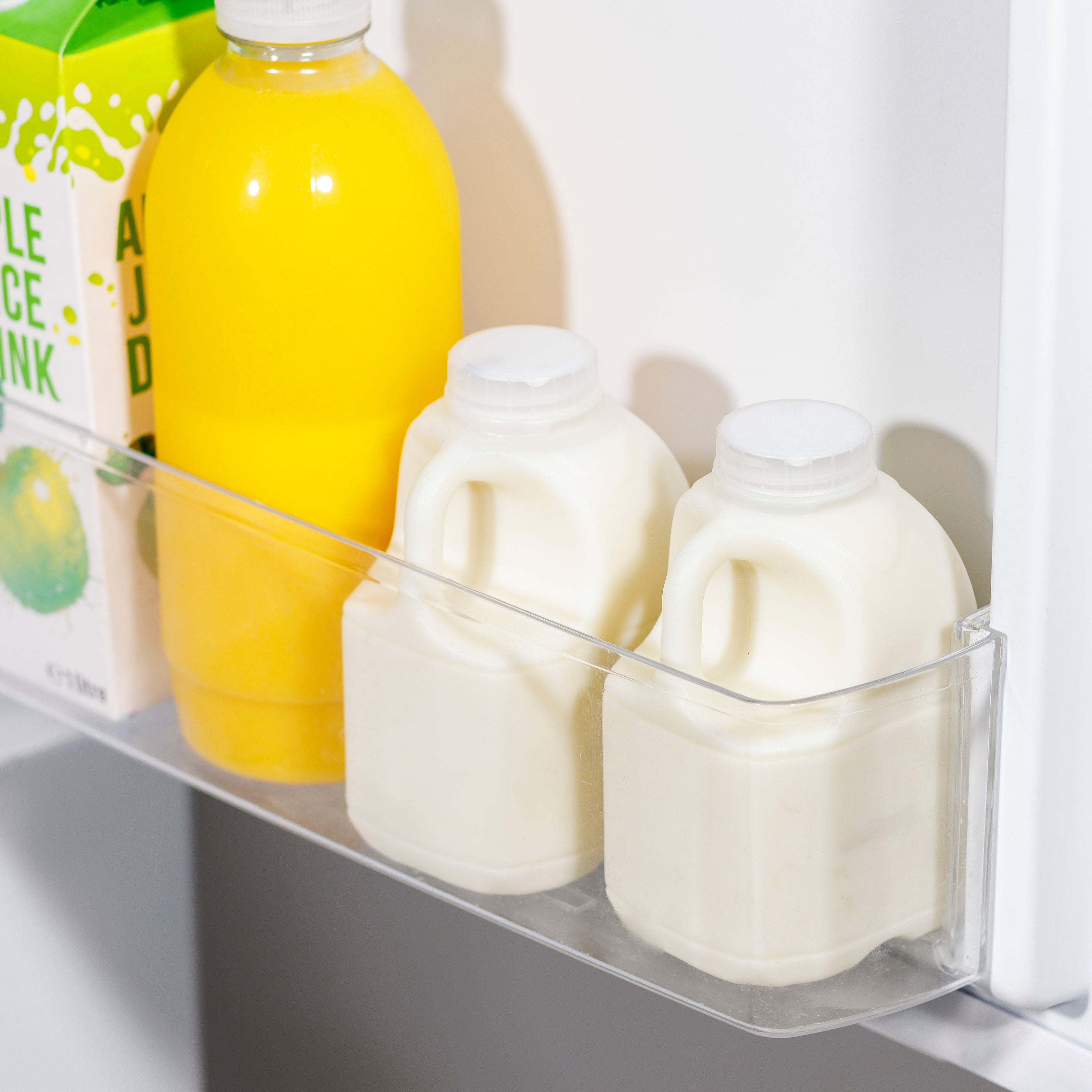 Baridi 47cm 70/30 Fridge Freezer with Adjustable Thermostat, 157L Capacity - Energy Efficient Compact Refrigerator for Home, Office, Dorm, or Apartment - White (Model DH252)