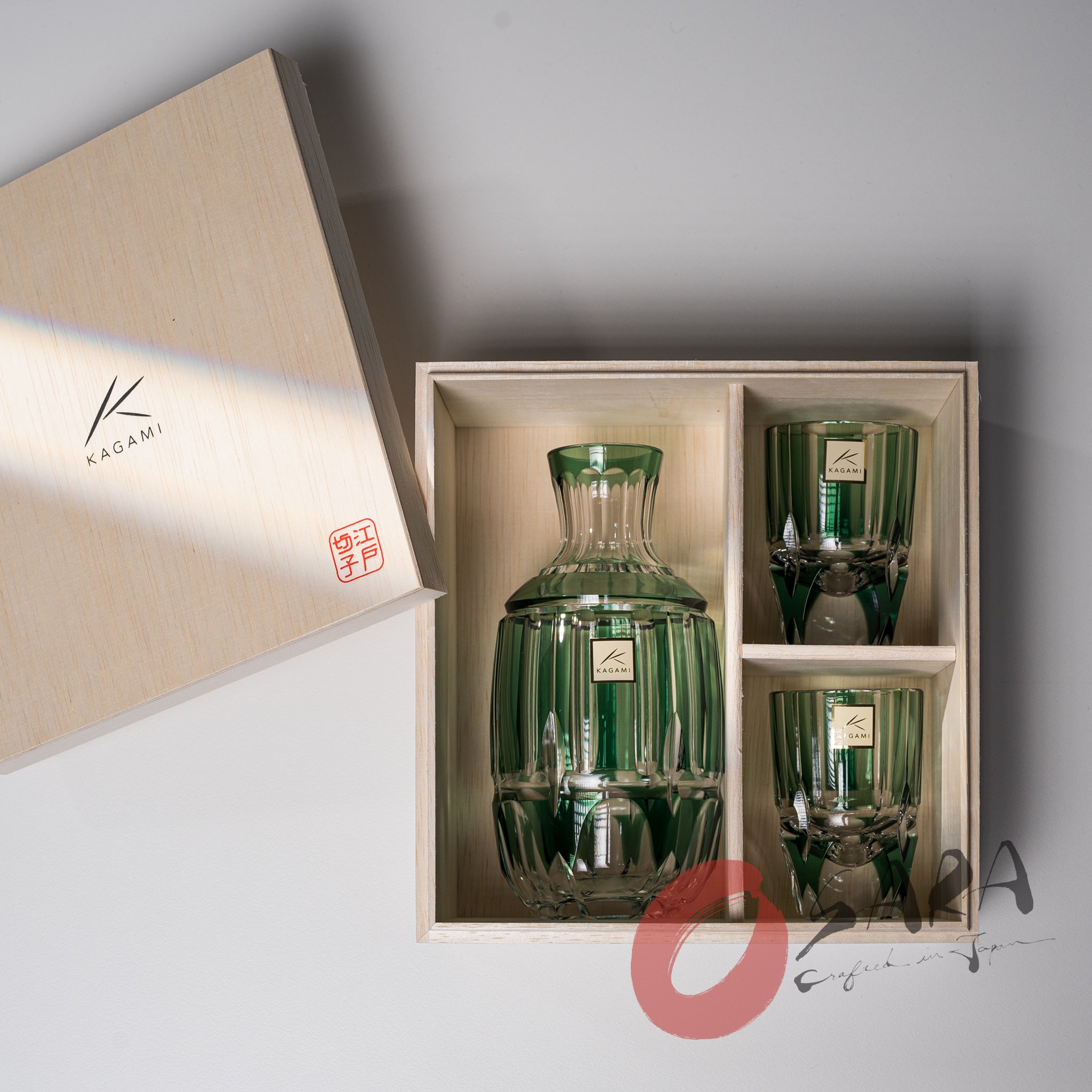 Premium KAGAMI Crystal Edo Kiriko Sake Set with Bamboo Tray - Traditional Japanese Drinking Set for Sake, Whiskey & Cocktails - Perfect for Home Entertaining, Gifts & Special Occasions