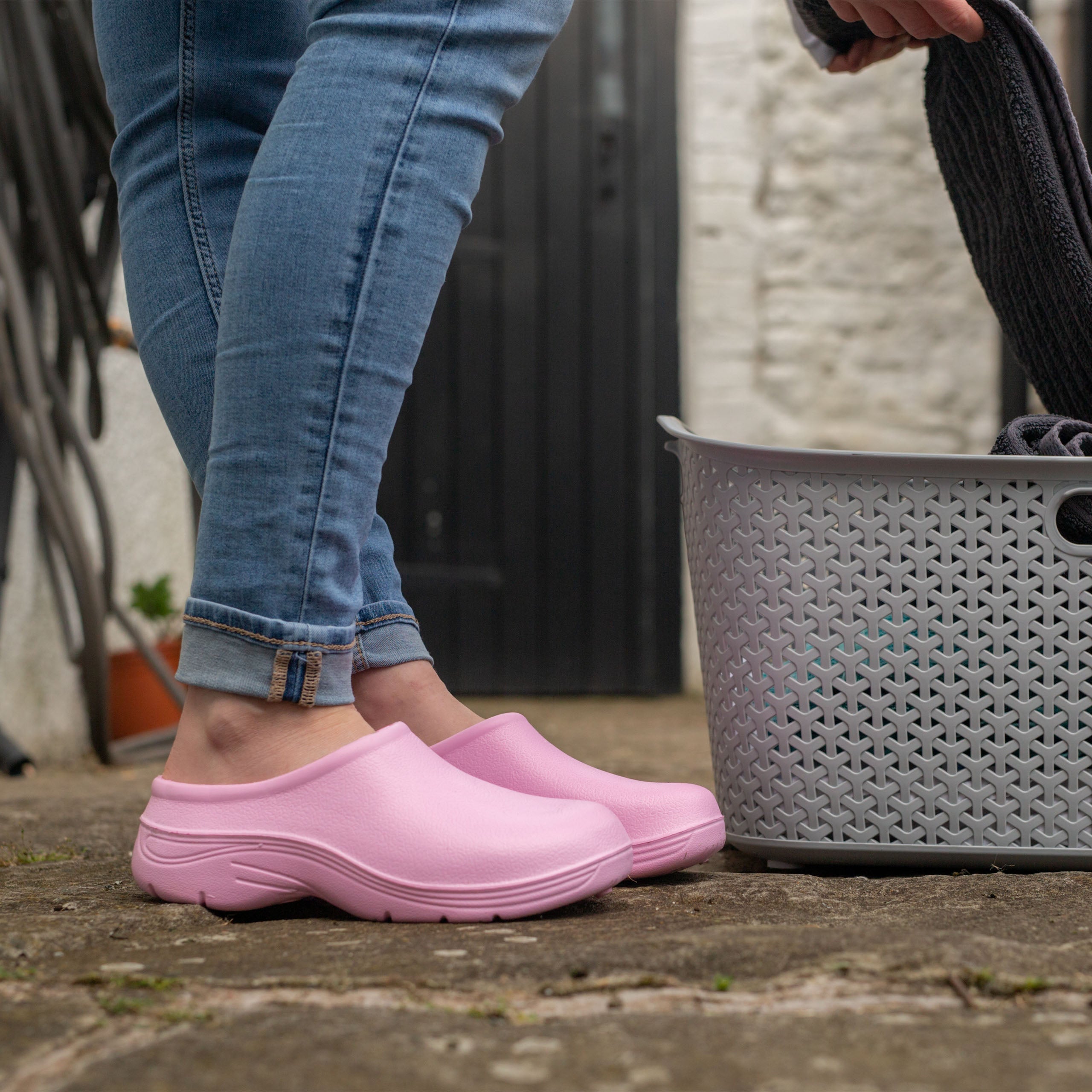 Women's Lorton Garden & Work Clogs - Comfortable Slip-Resistant Shoes for Gardening, Farming & Outdoor Work - Perfect for Yard Work, Landscaping & Wet Conditions