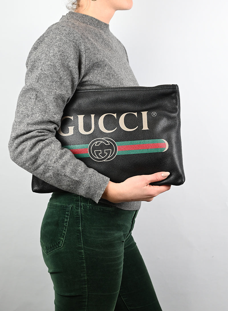 Gucci Black Leather Logo Pochette Handbag - Perfect for Evening Parties, Date Nights & Special Occasions