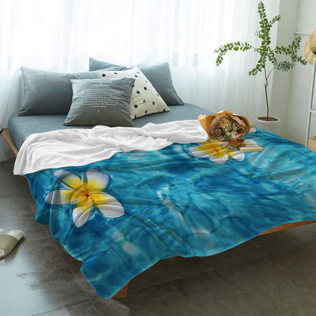 T&H XHome Flannel Fleece Throw Blanket - Soft Warm Nursery Blanket for Baby, Toddler & Pet - 50