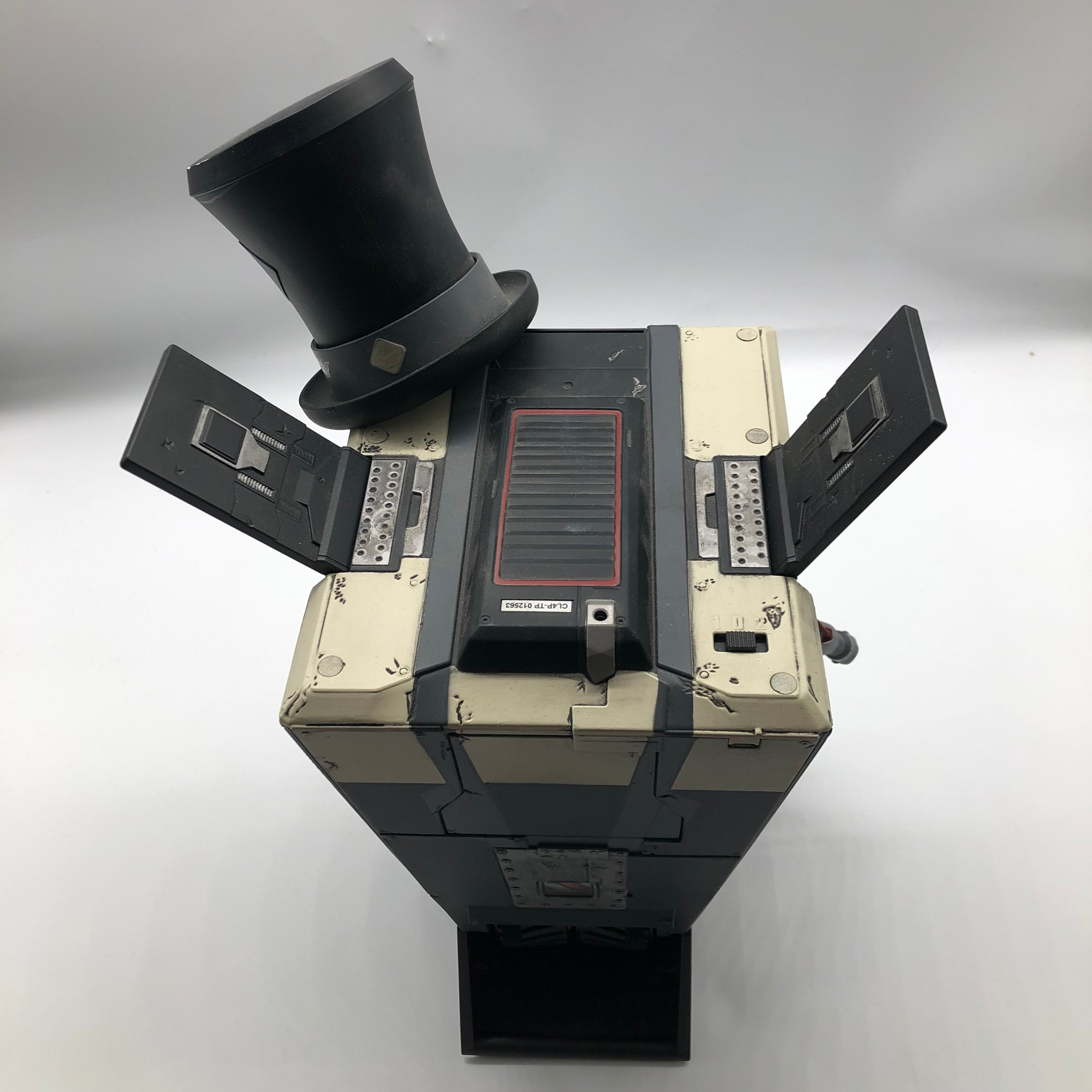 Borderlands Collectible Claptrap Gentleman Edition Action Figure - Perfect for Gaming Collectors & Home Office Decor
