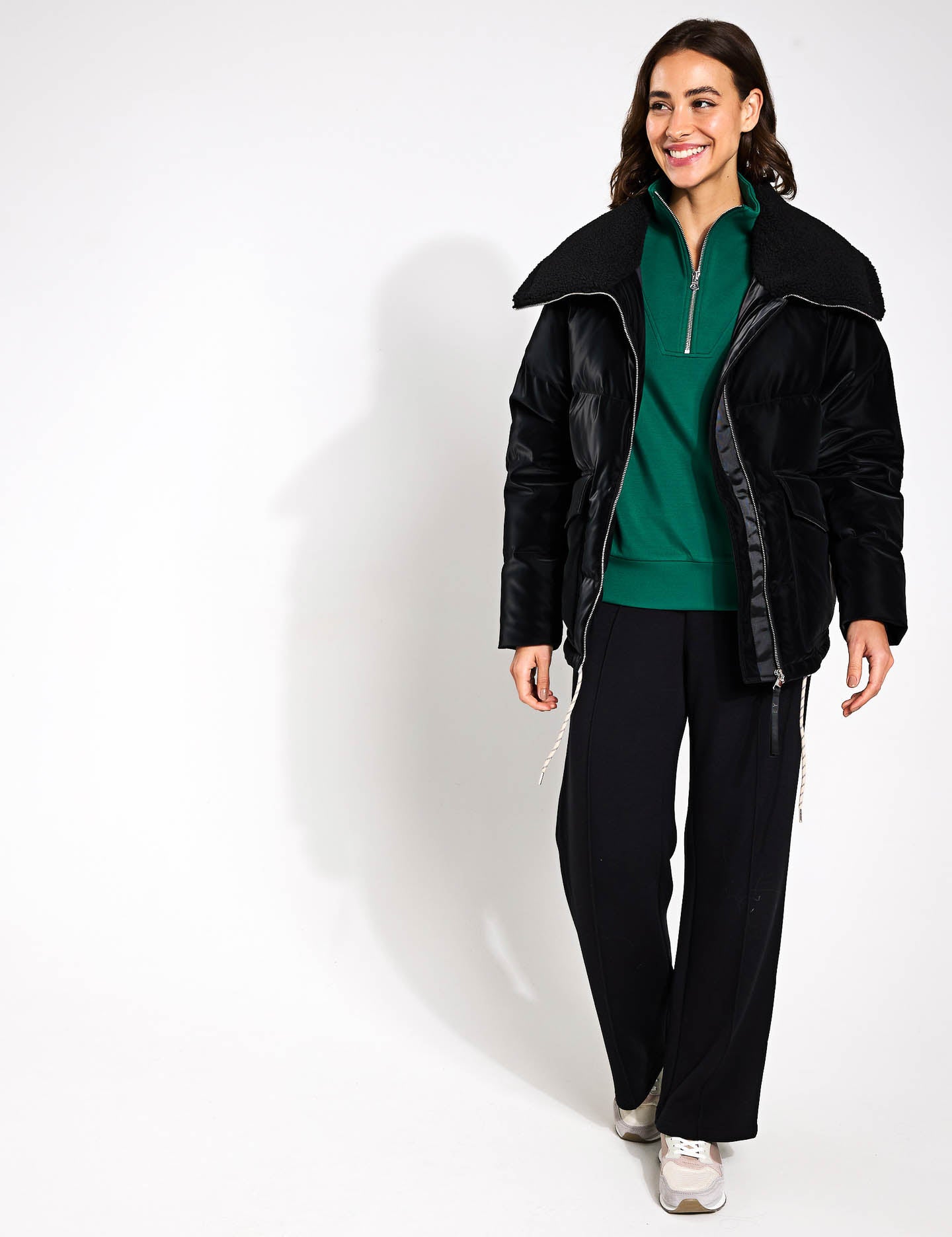 Roseville Down Jacket - Black | Lightweight Warm Winter Coat for Men & Women | Perfect for Skiing, Hiking & Cold Weather
