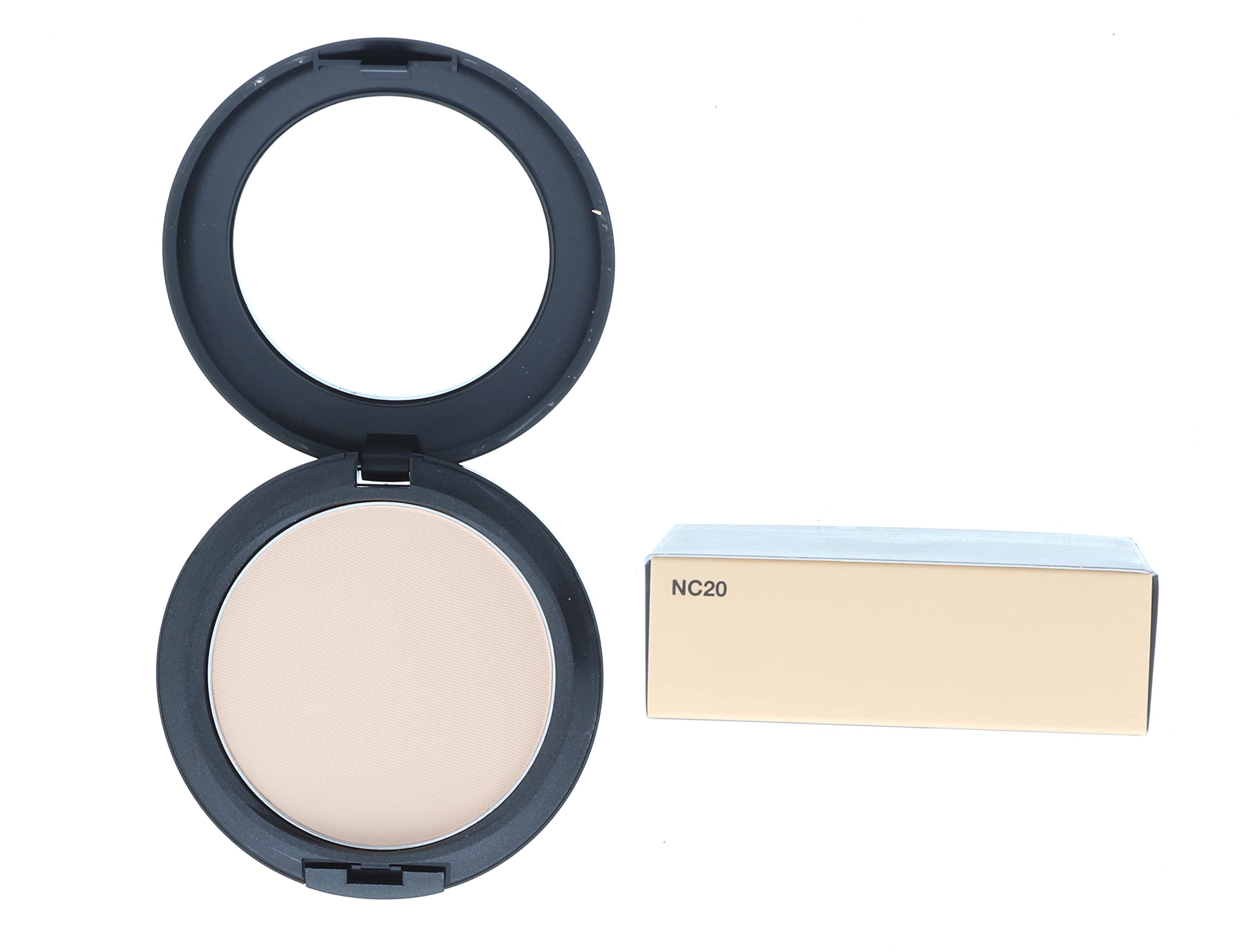 MAC Studio Fix Powder Plus Foundation - NC20, 0.52 Oz, Oil-Free Matte Finish for All-Day Wear | Perfect for Oily Skin & Touch-Ups On-The-Go