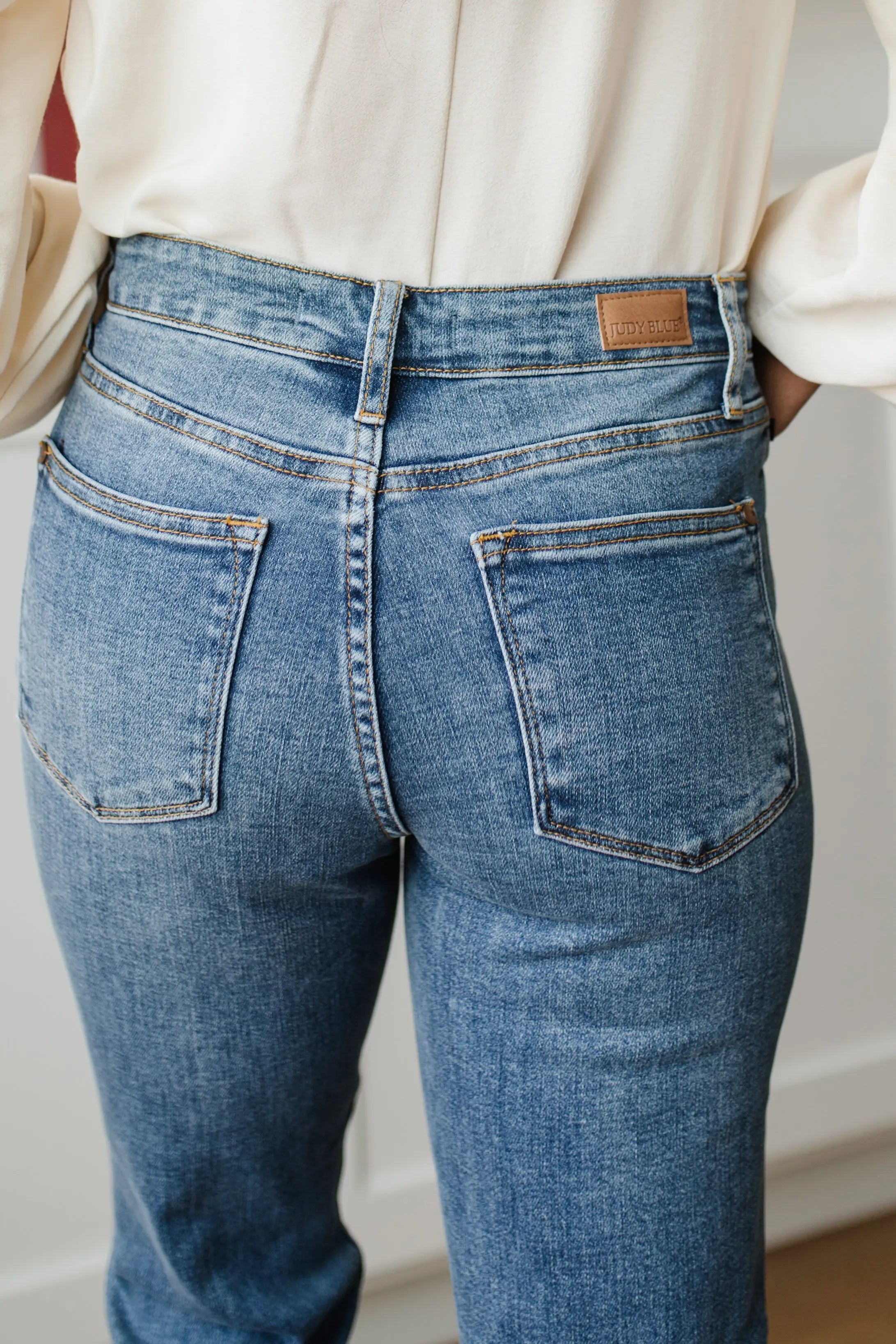 Mid-Rise Distressed Hem Slim Fit Jeans for Women - Perfect for Casual Outfits & Everyday Wear