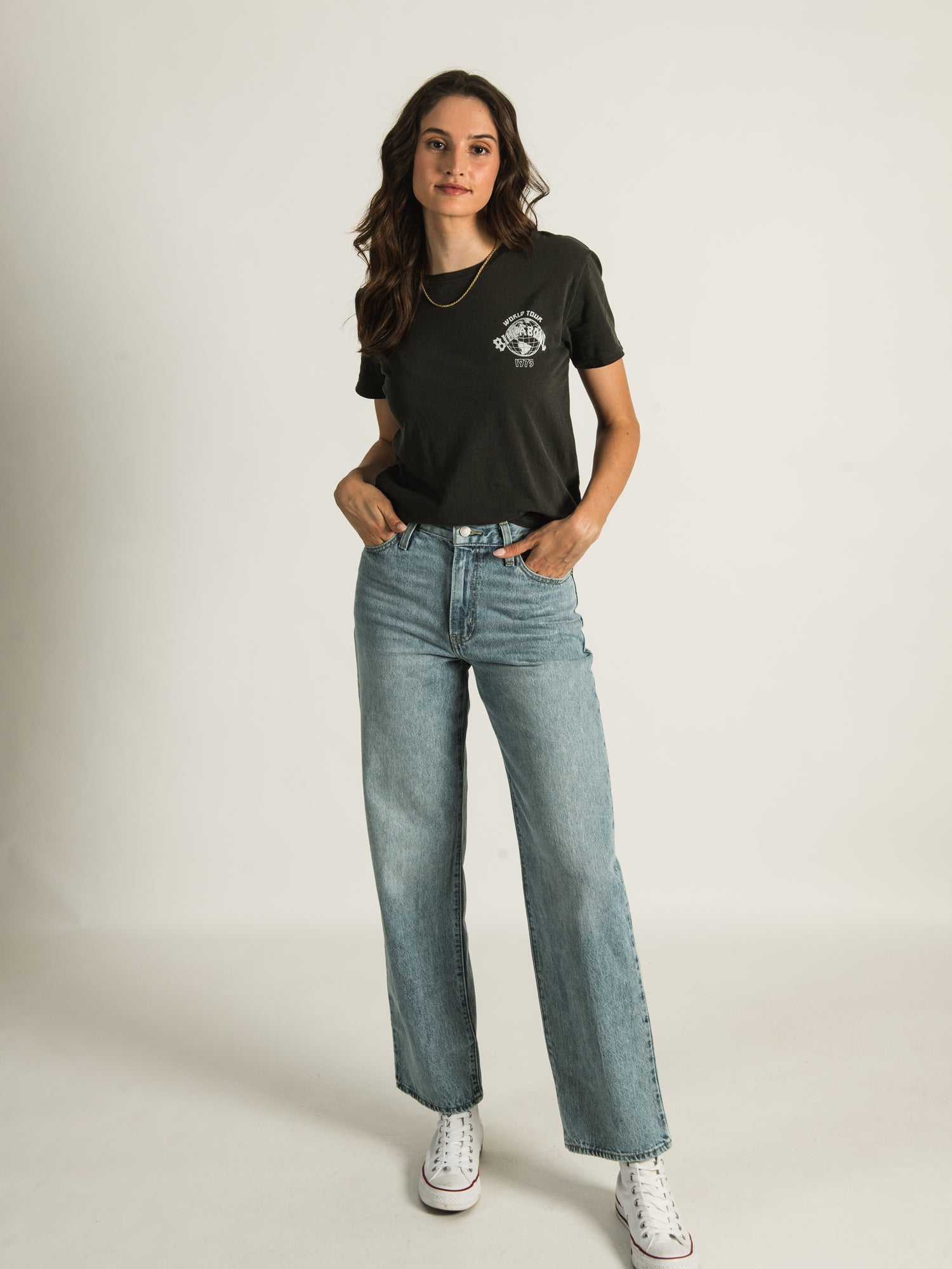 BILLABONG World Tour Graphic T-Shirt - Men's & Women's Casual Tee - Surf & Beach Style - Perfect for Summer, Travel & Outdoor Adventures