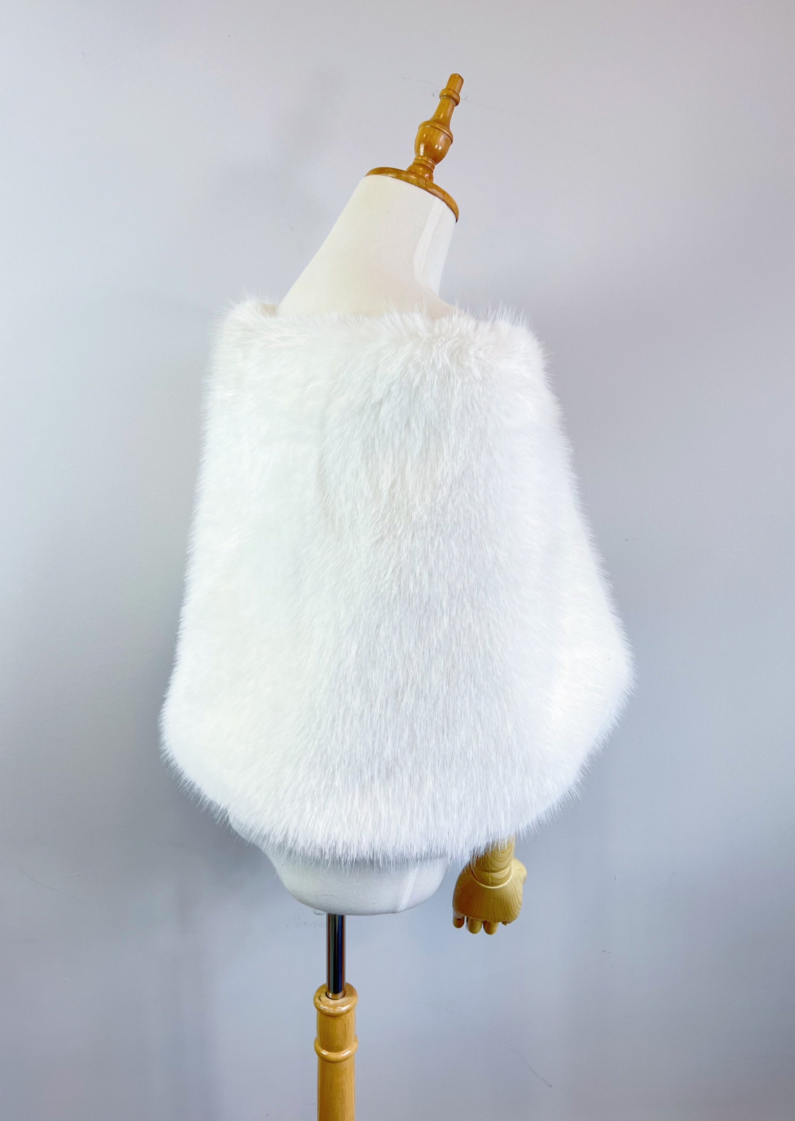 Elegant Pink Bridal Fur Shawl with Soft Fleece Lining - Butterfly 07 Design | Perfect for Winter Weddings, Bridal Showers & Formal Events