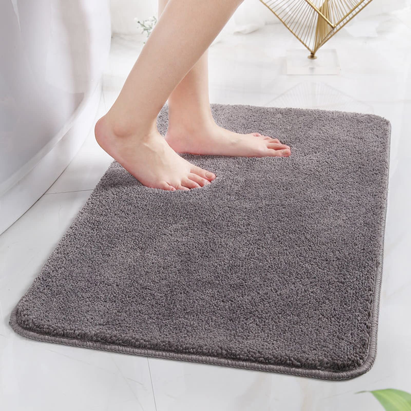 Soft Plush Bath Rug - Non-Slip Shaggy Bath Mat, Absorbent Washable Bathroom Carpet for Shower & Entrance (Grey, 40x60cm) - Perfect for Cozy Bathrooms & Spa-Like Showers