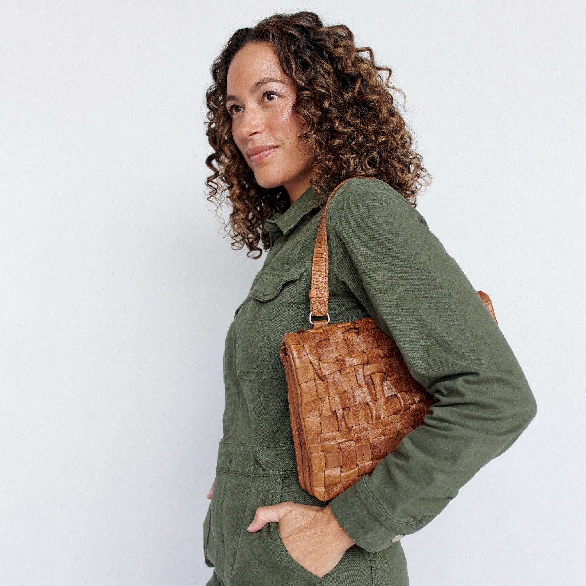 Sigourney Crossbody Bag for Women - Stylish & Lightweight Shoulder Purse - Perfect for Travel, Shopping, and Everyday Use