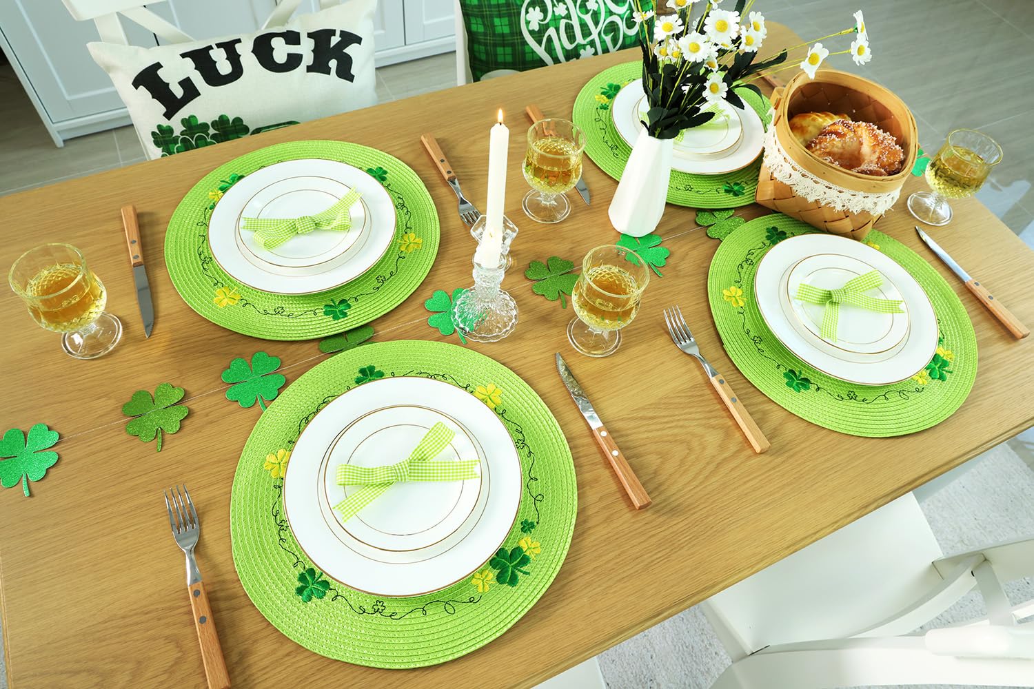 Round St. Patrick's Day Placemats Set of 4 - Green Shamrock Table Mats for Dining, Kitchen & Party Decor - Perfect for St. Patrick's Day Celebrations, Irish Themed Dinners & Festive Home Decor