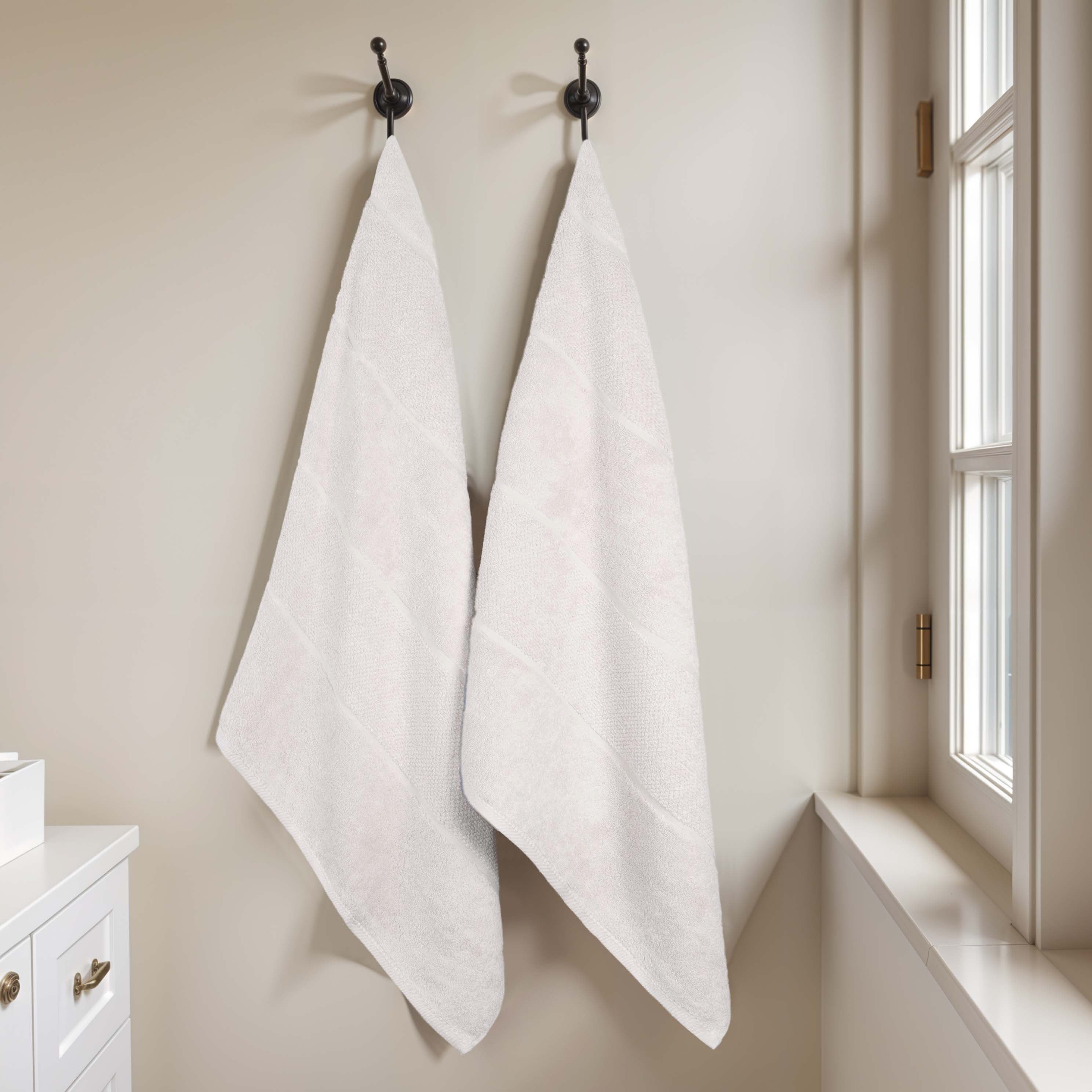 Premium 100% Cotton Bath Sheets Set of 2 - Extra Large Absorbent Turkish Bath Towels with Wide Border - Soft & Quick-Drying for Spa, Beach, Gym & Luxury Bathroom Use