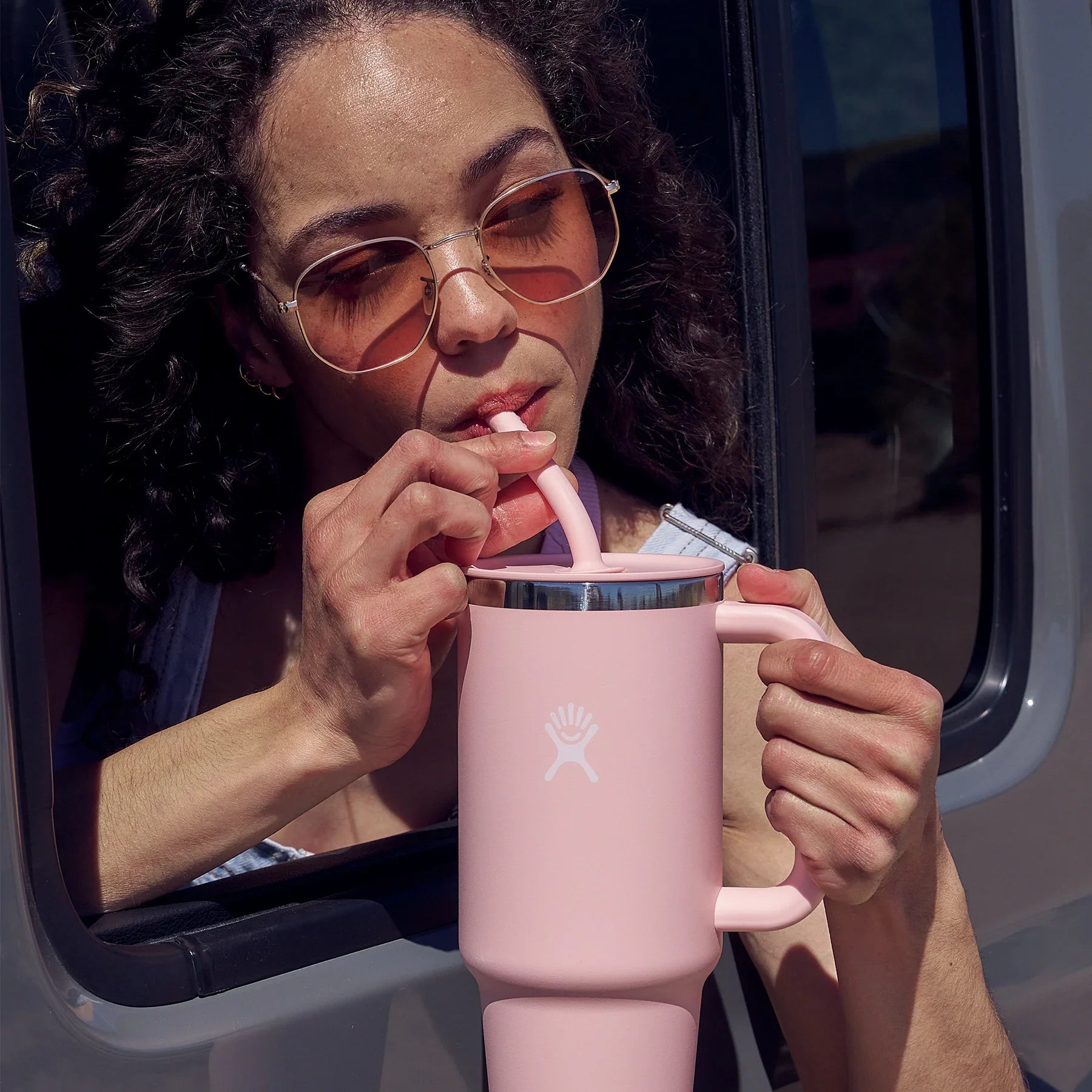 32 oz All Around™ Travel Tumbler - Insulated Stainless Steel Water Bottle with Lid, Leakproof & Sweatproof, Perfect for Coffee, Tea, or Cold Drinks - Great for Travel, Gym, Office, or Outdoor Activities (White, 30% Off)
