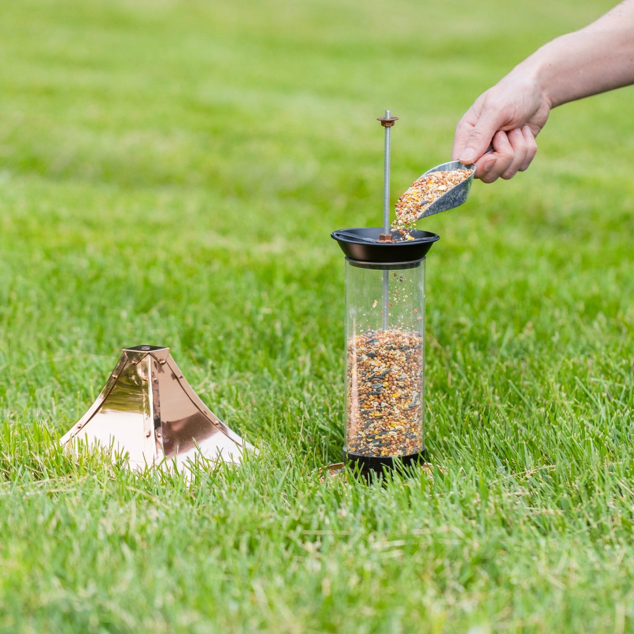 Pagoda Style Copper Bird Feeder - Elegant Outdoor Garden Decor for Attracting Wild Birds - Perfect for Backyard, Patio, and Bird Watching Enthusiasts
