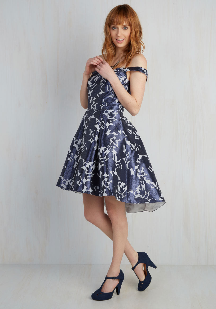 Elegant Acclaim Dress for Women - Formal Evening Gown for Parties, Weddings & Special Occasions | Flattering A-Line Silhouette