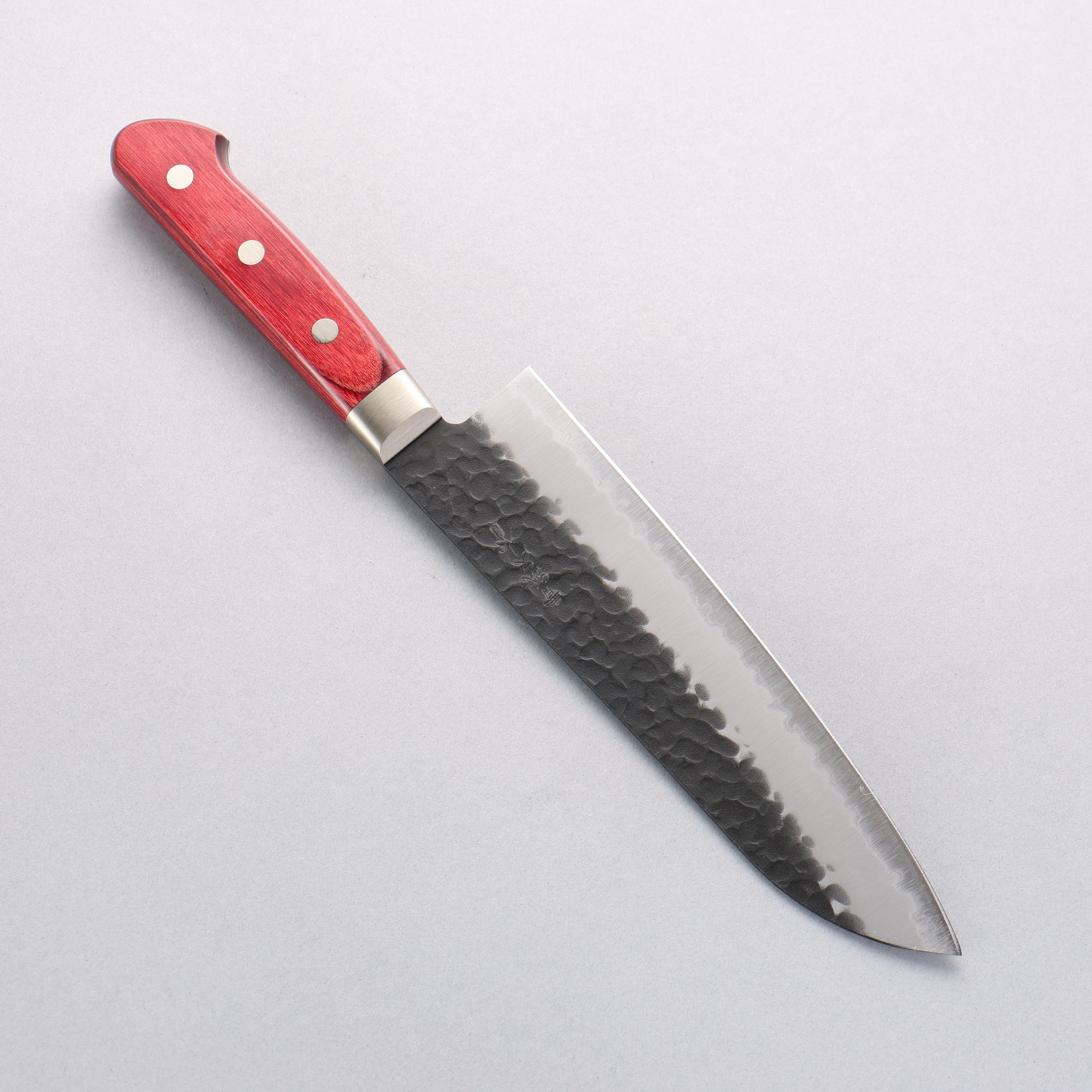 Seisuke Kurobeni Blue Super Hammered Kurouchi Santoku Knife 185mm with Red Pakka Wood Handle - Premium Japanese Kitchen Knife for Slicing, Dicing & Chopping Vegetables, Meat & Fish
