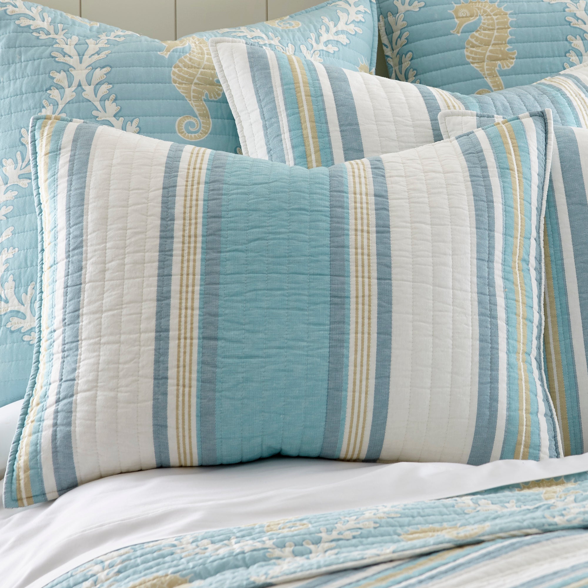 Premium Kailua Quilt Set - Soft & Breathable Queen/King Size Bedding - Perfect for Cozy Home Decor & Guest Room Essentials