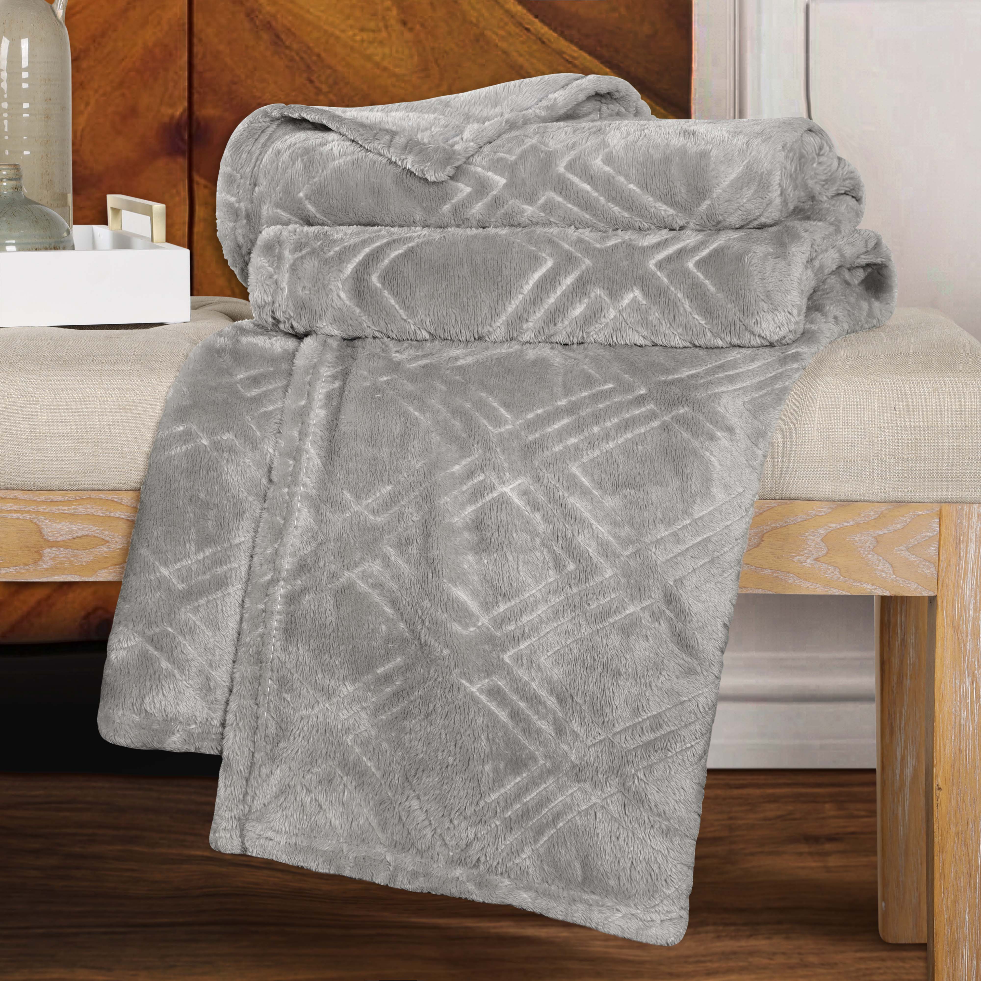 Premium Alaska Diamond Plush Fleece Blanket - Ultra Soft & Cozy Throw for Bed, Sofa, and Travel - Warm Winter Blanket for Home, Office, and Camping