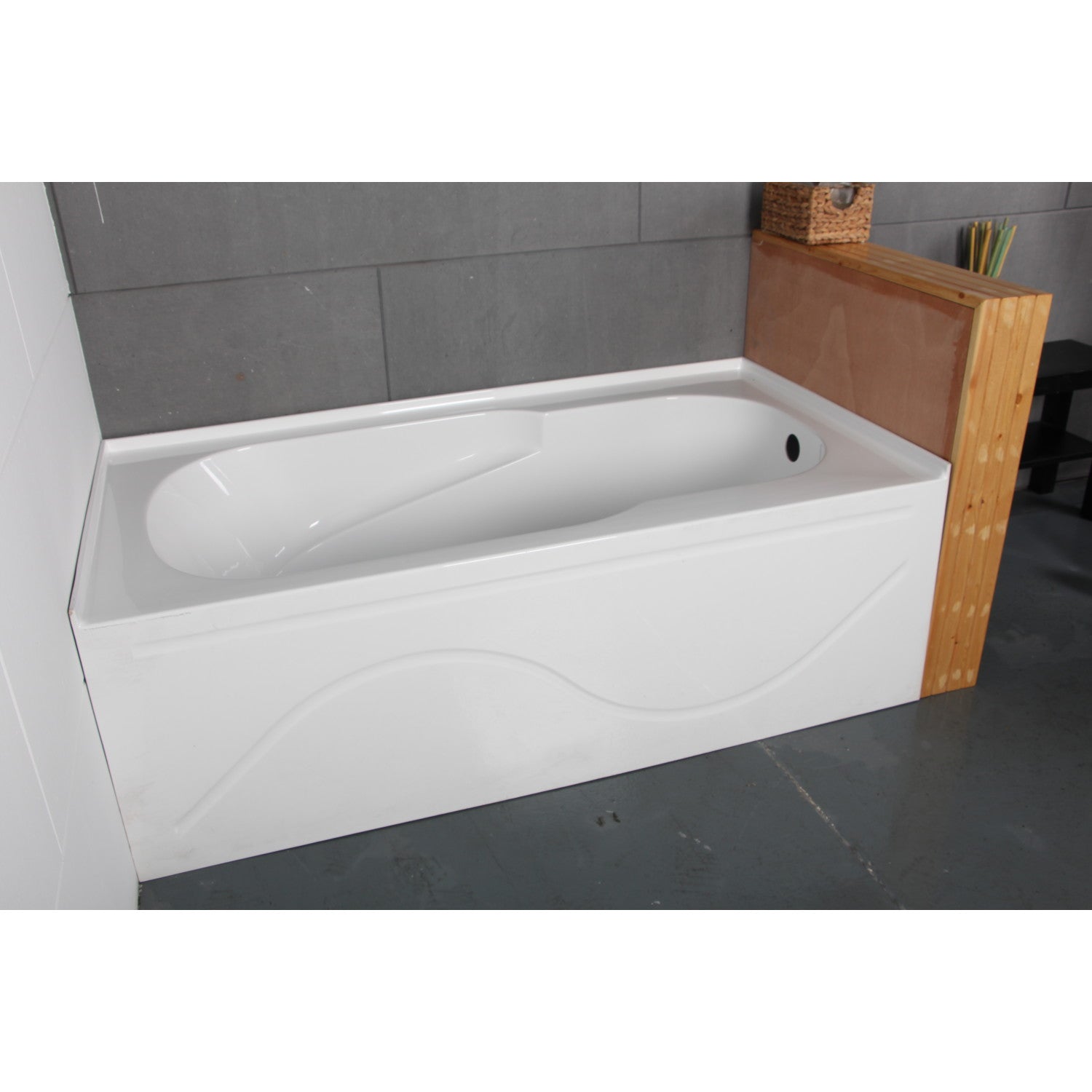 Aqua Eden VTAP603216R 60 Inch Acrylic Rectangular 3-Wall Alcove Bathtub with Anti-Slip Surface & Right-Hand Drain - Glossy White - Perfect for Modern Bathrooms & Spa-Like Retreats