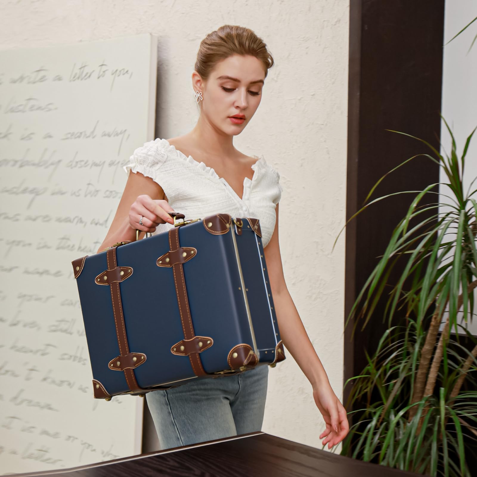 Vintage Leather Carry-on Suitcase - Cute Mini Overnight Trunk with Shoulder Strap for Women | Perfect for Weekend Getaways, Business Trips & Airplane Travel